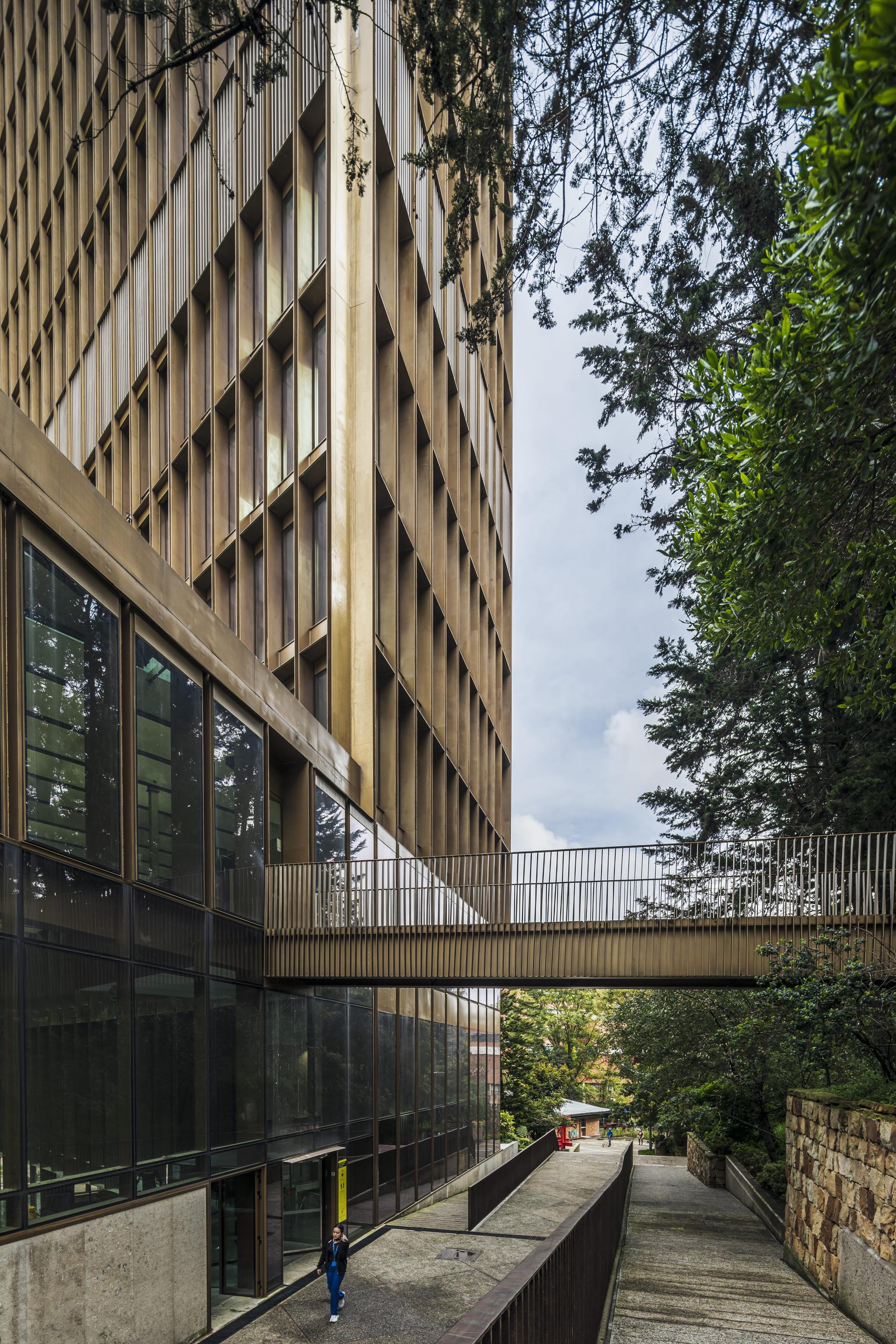Engineering Laboratories | Pontificia Universidad Javeriana - image 11