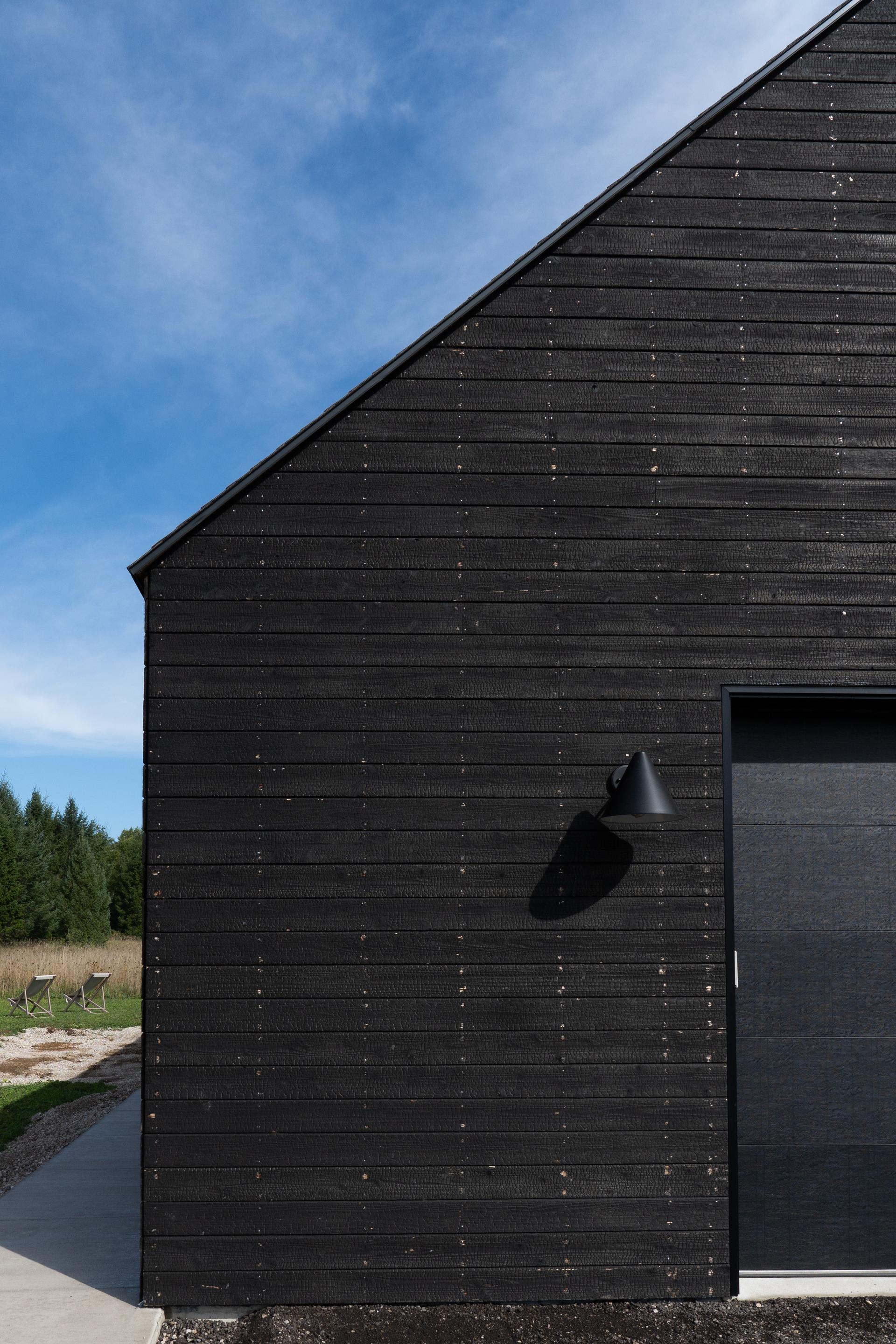 Svart Hus - image 10