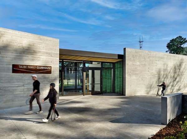 Lisa & Douglas Goldman Tennis Center - image 3