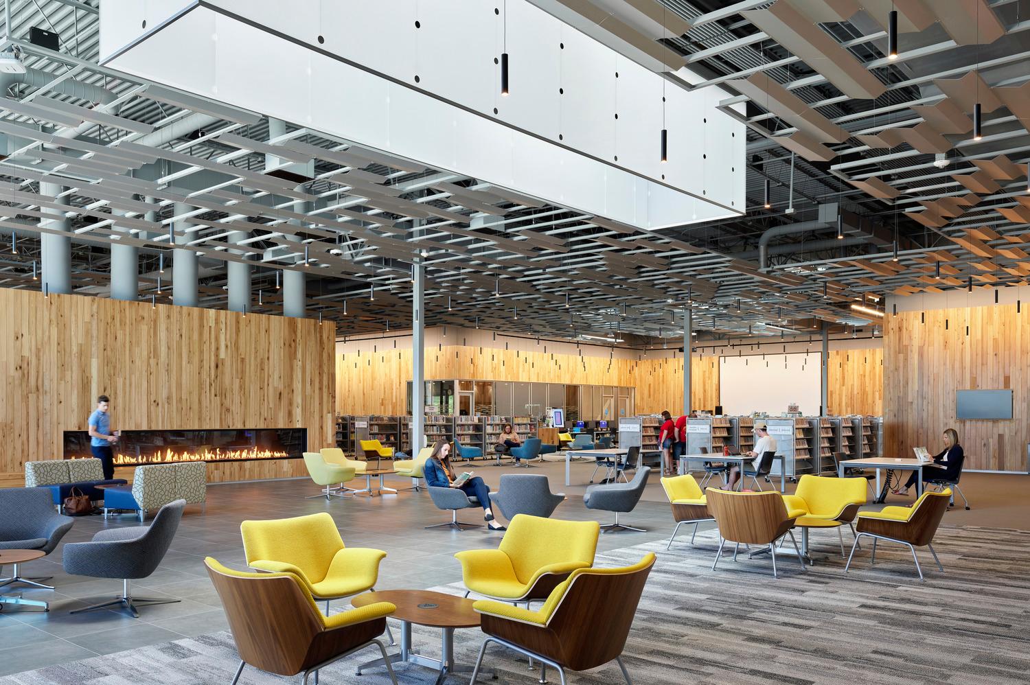 Indian Creek Library - image 2