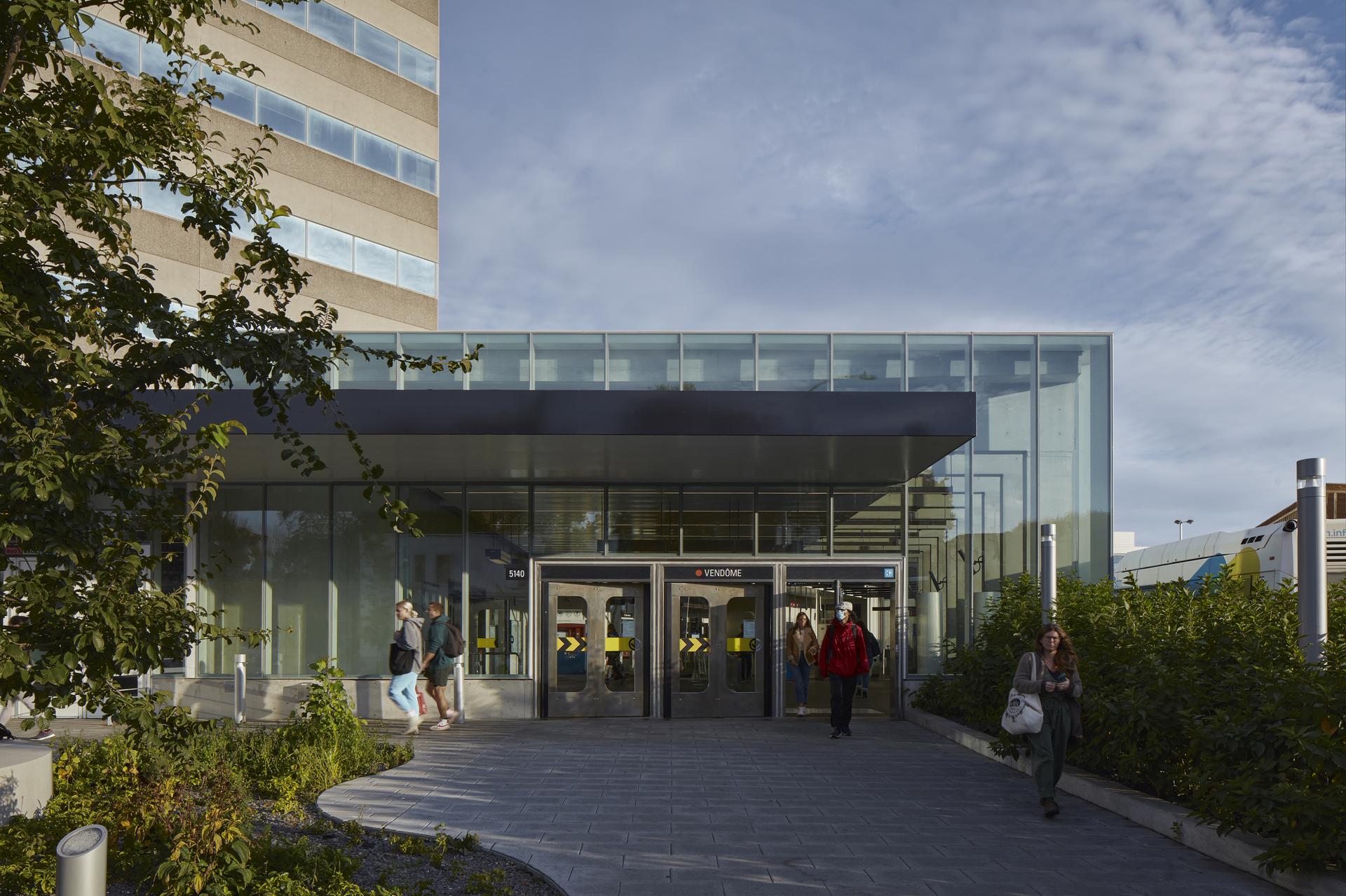 Vendôme multimodal hub - New entrance pavilion and pedestrian link - image 2