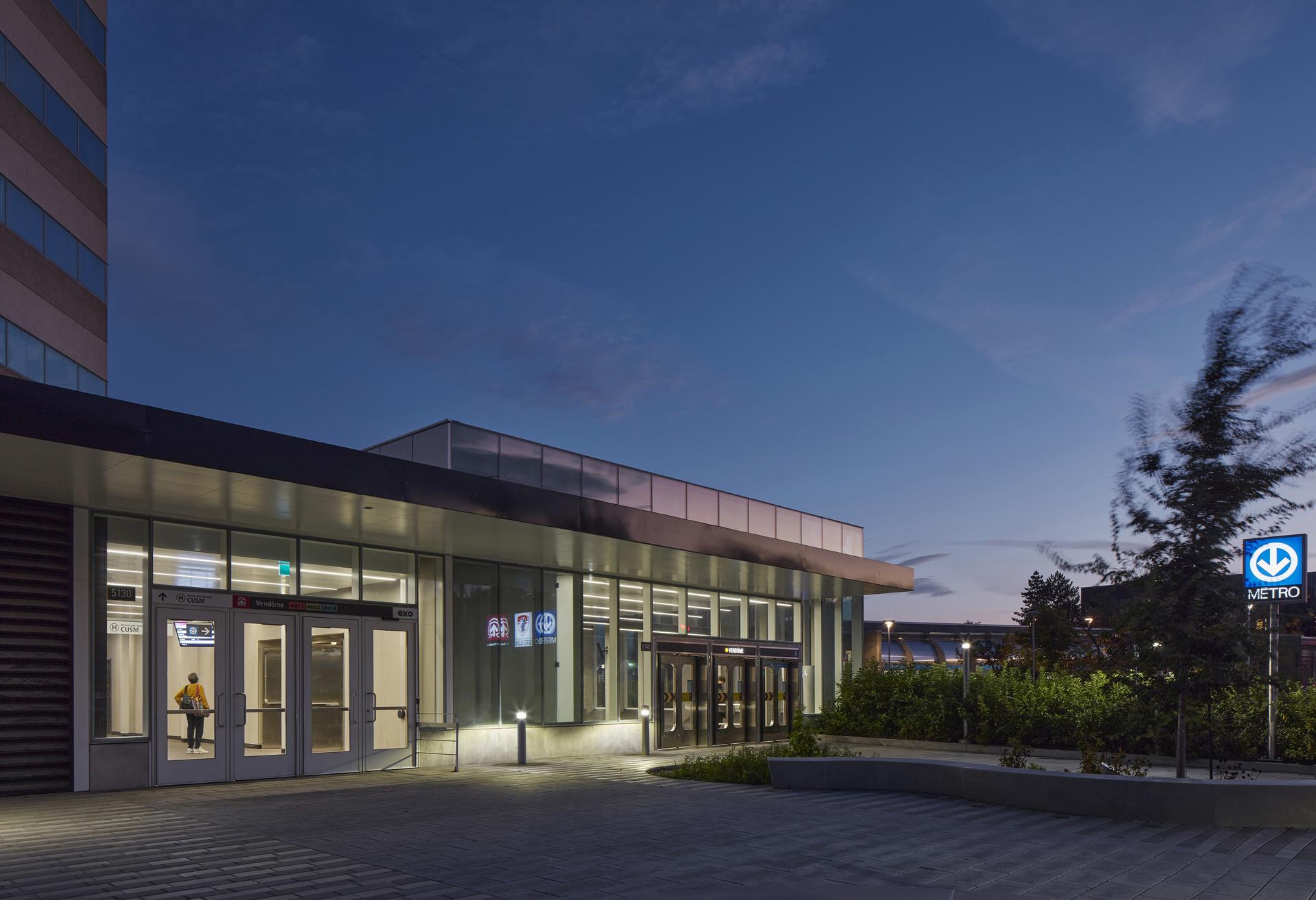 Vendôme multimodal hub - New entrance pavilion and pedestrian link - image 4