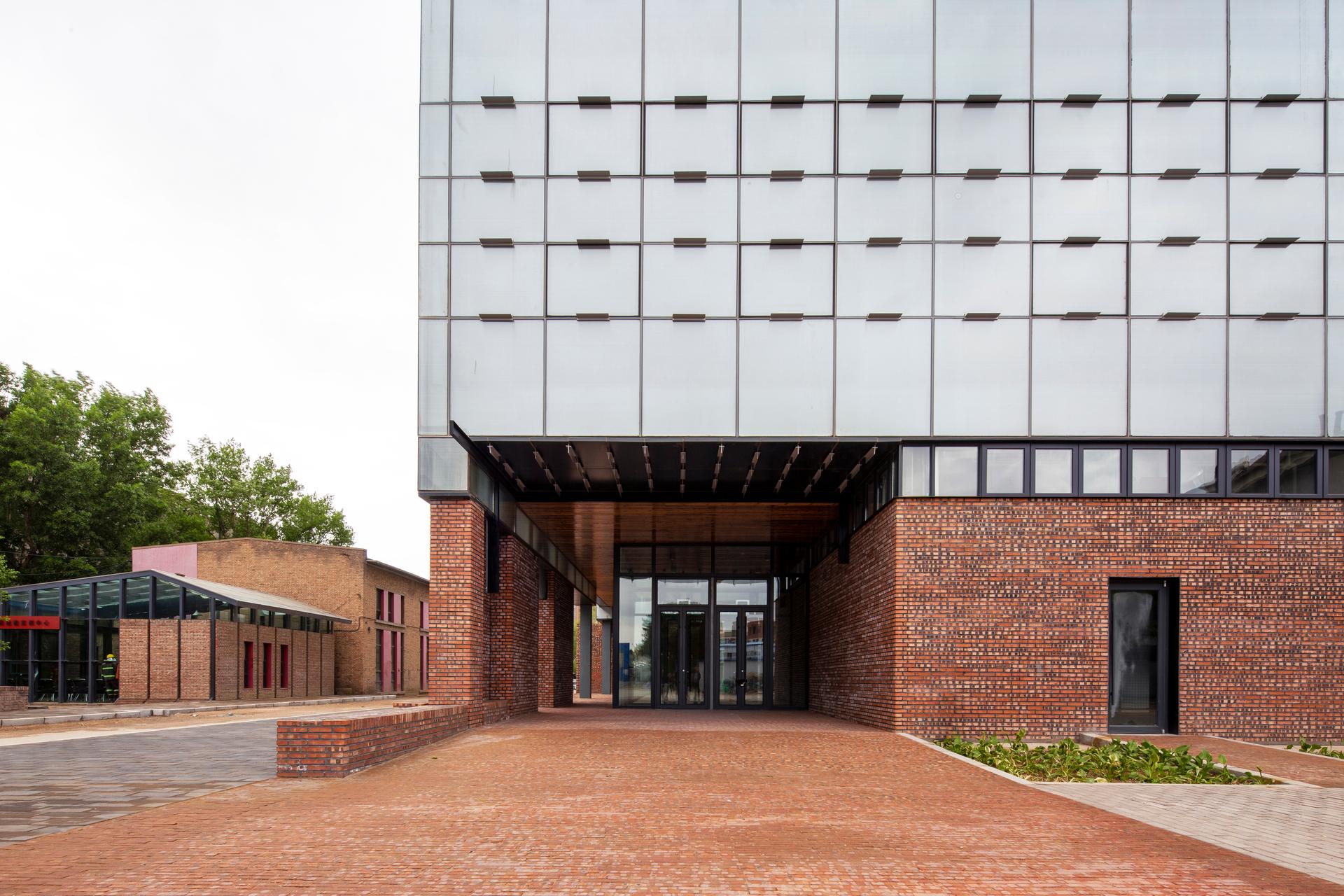 Architectural Experimental Innovation Center of Inner Mongolia University of Technology - image 5