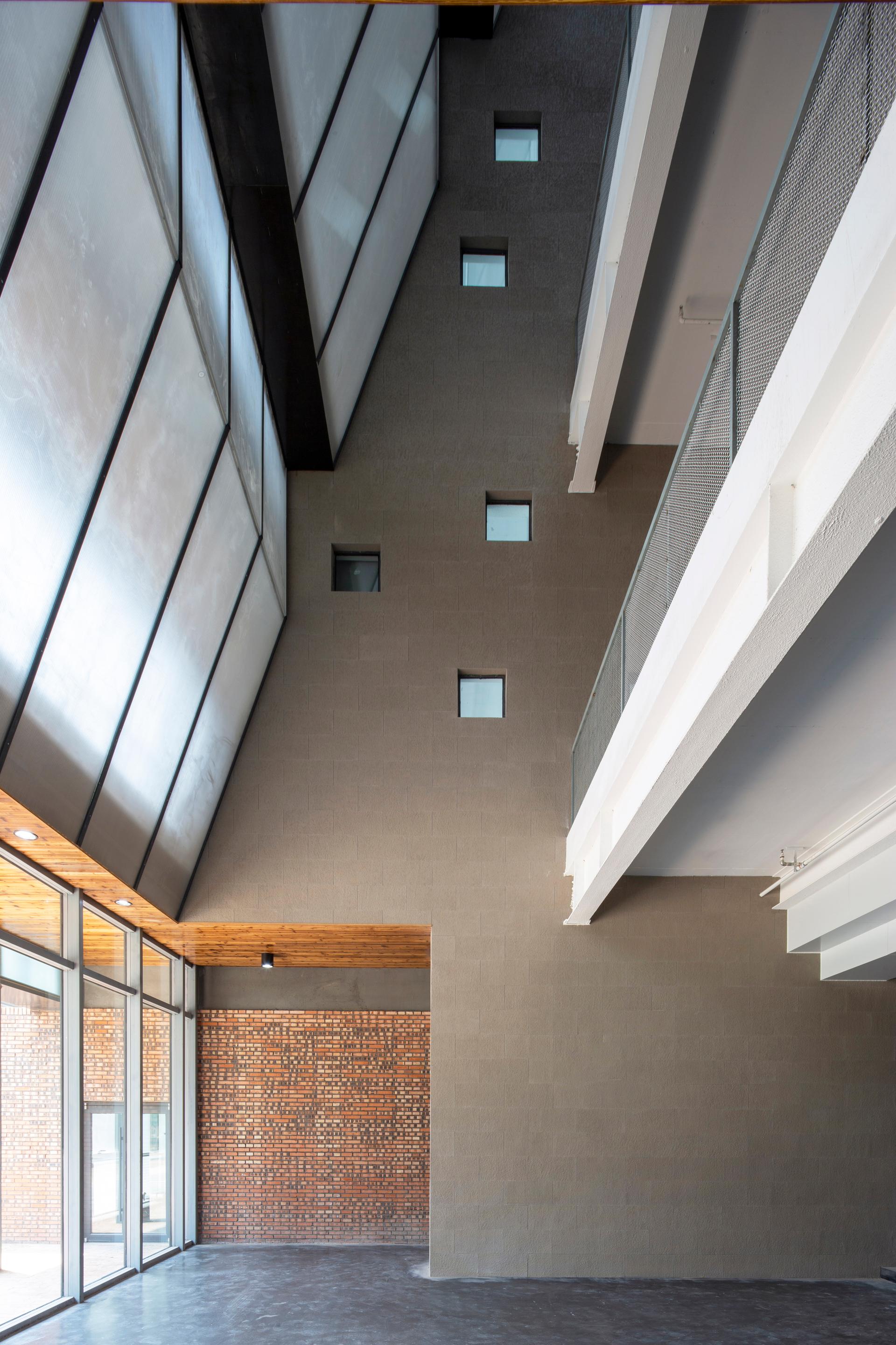 Architectural Experimental Innovation Center of Inner Mongolia University of Technology - image 8