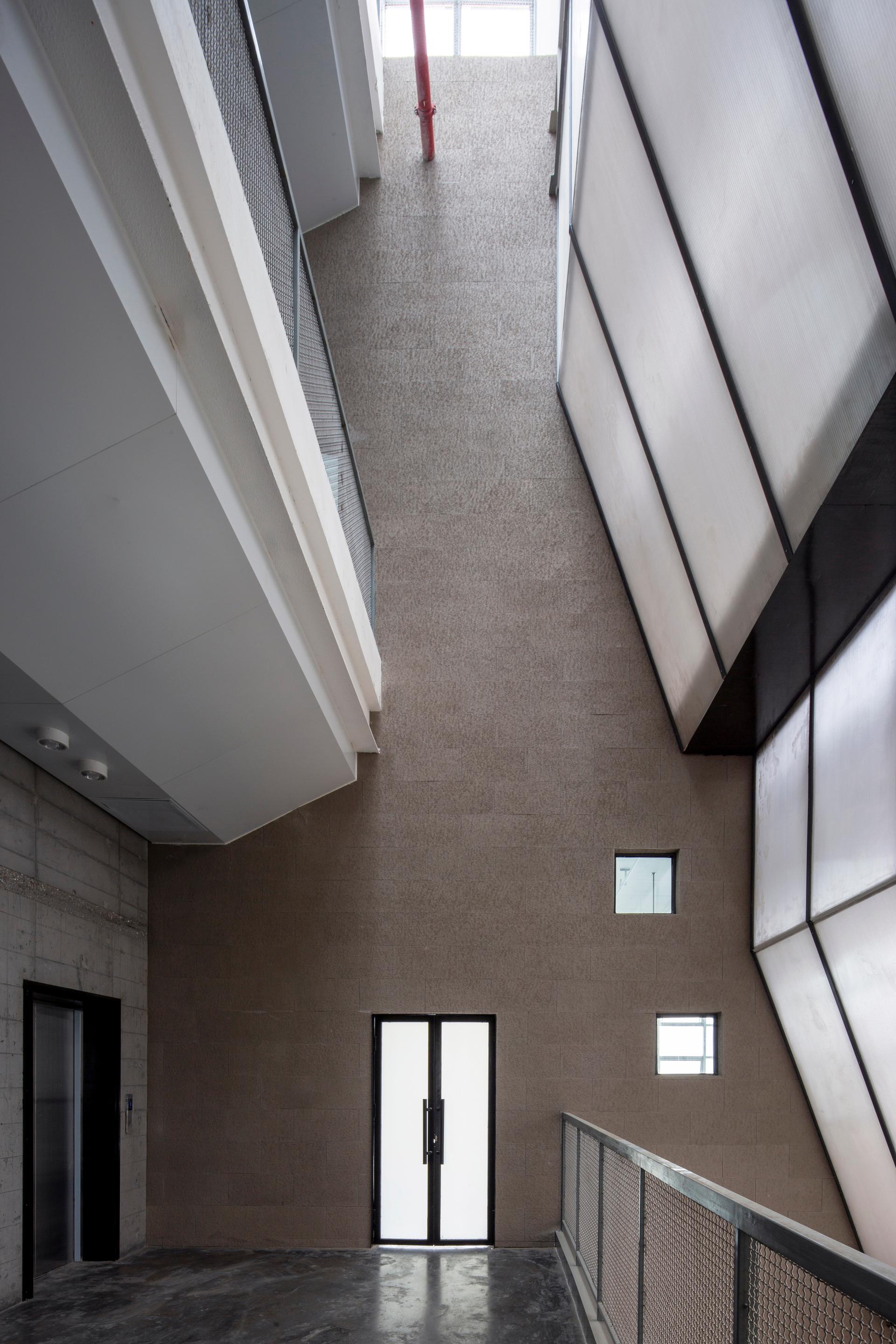 Architectural Experimental Innovation Center of Inner Mongolia University of Technology - image 9