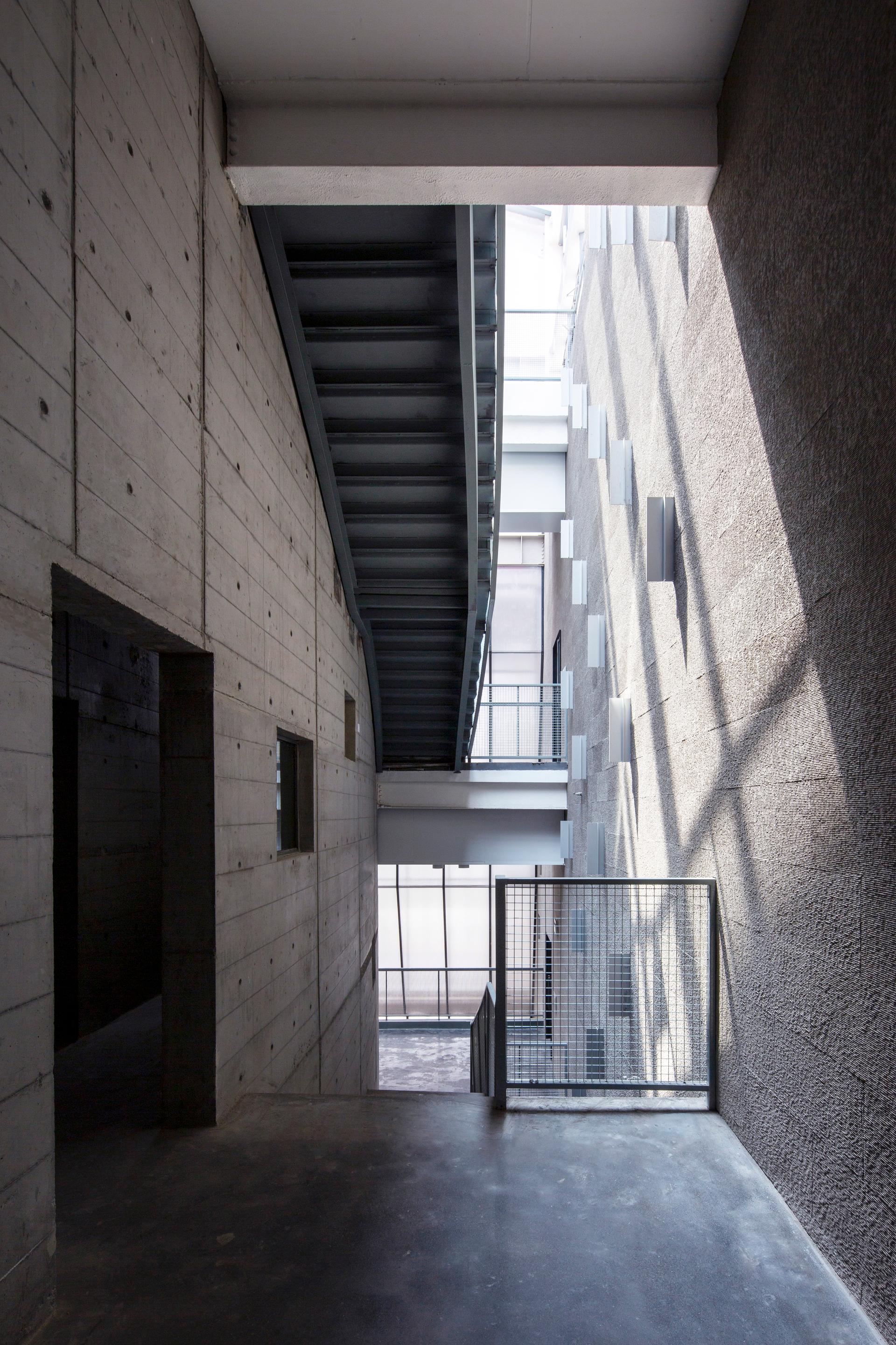 Architectural Experimental Innovation Center of Inner Mongolia University of Technology - image 11