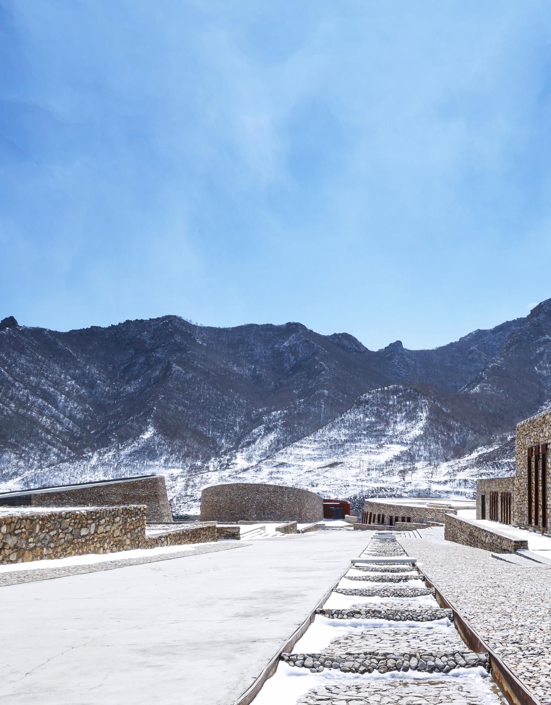 Jiulong Bay Scenic Spot Visitor Center - image 8