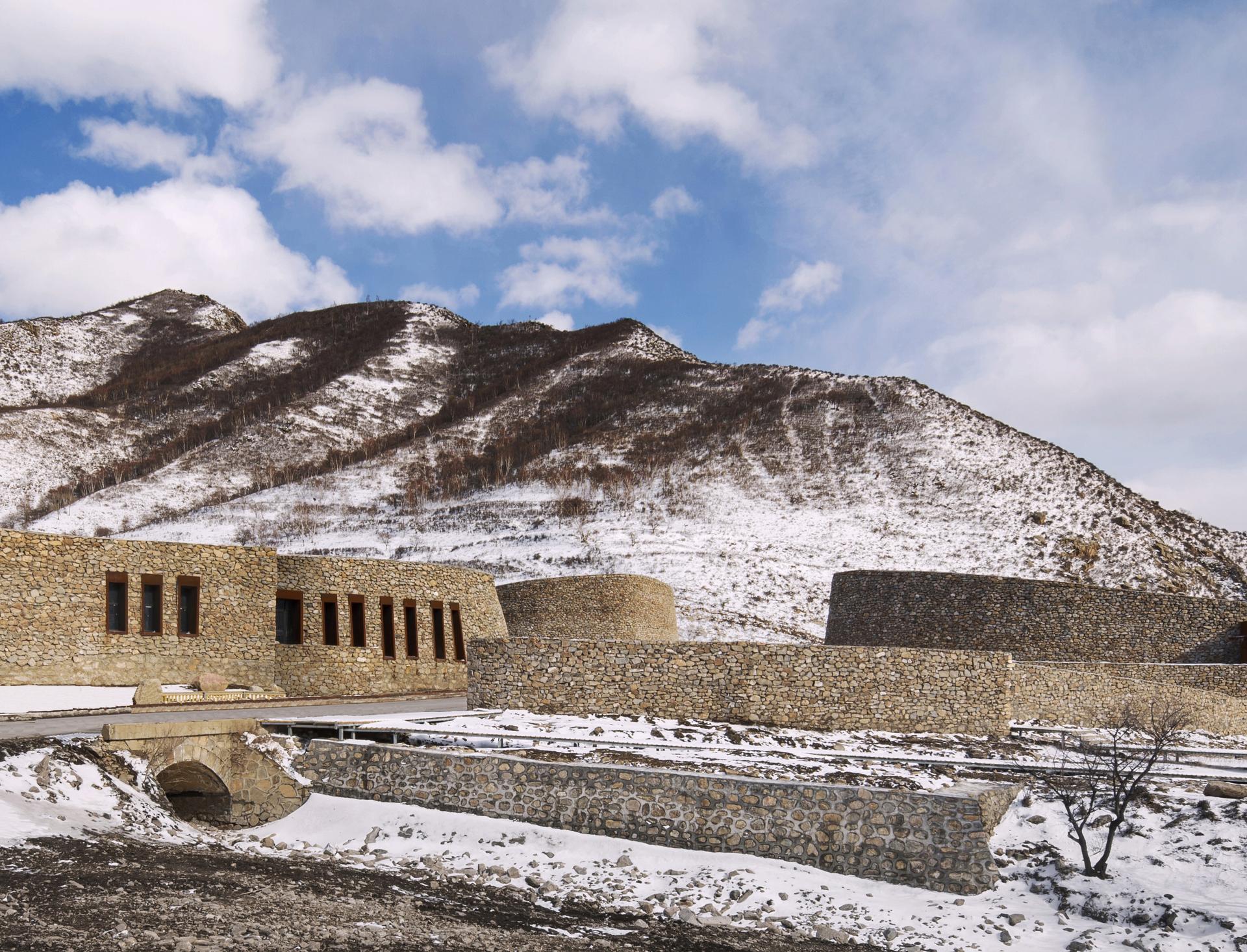 Jiulong Bay Scenic Spot Visitor Center - image 10