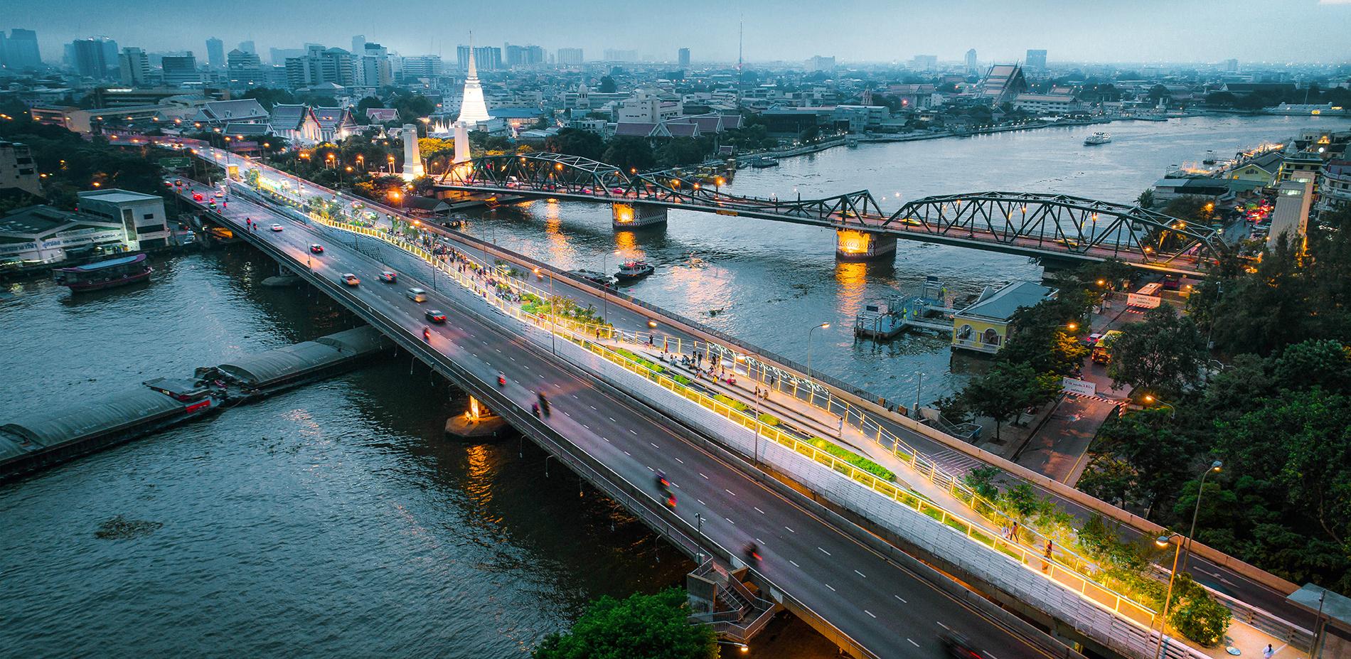 Chao Phraya Sky Park