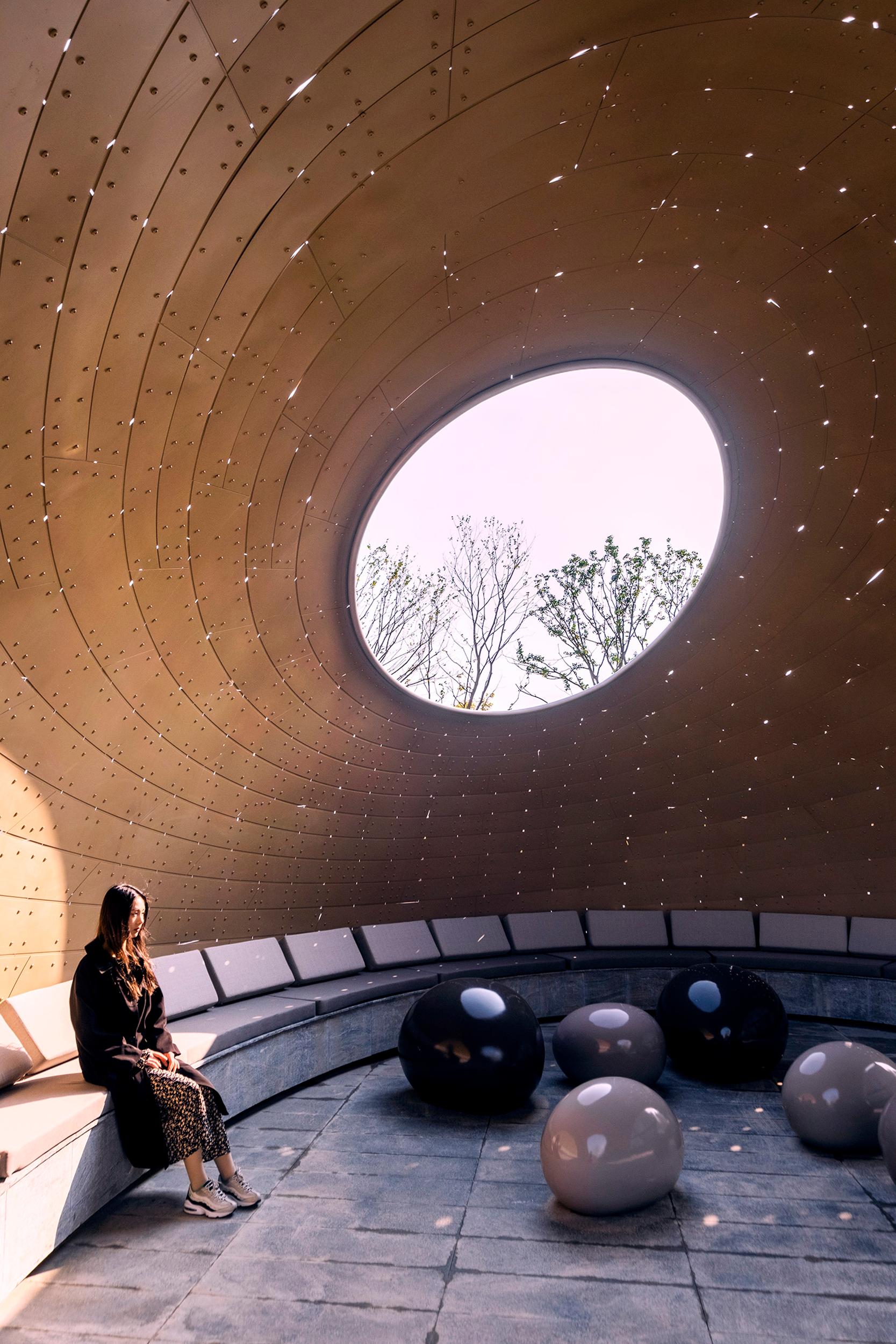 Digital Design of a Thin-shell Metal Woven Pavilion - image 8