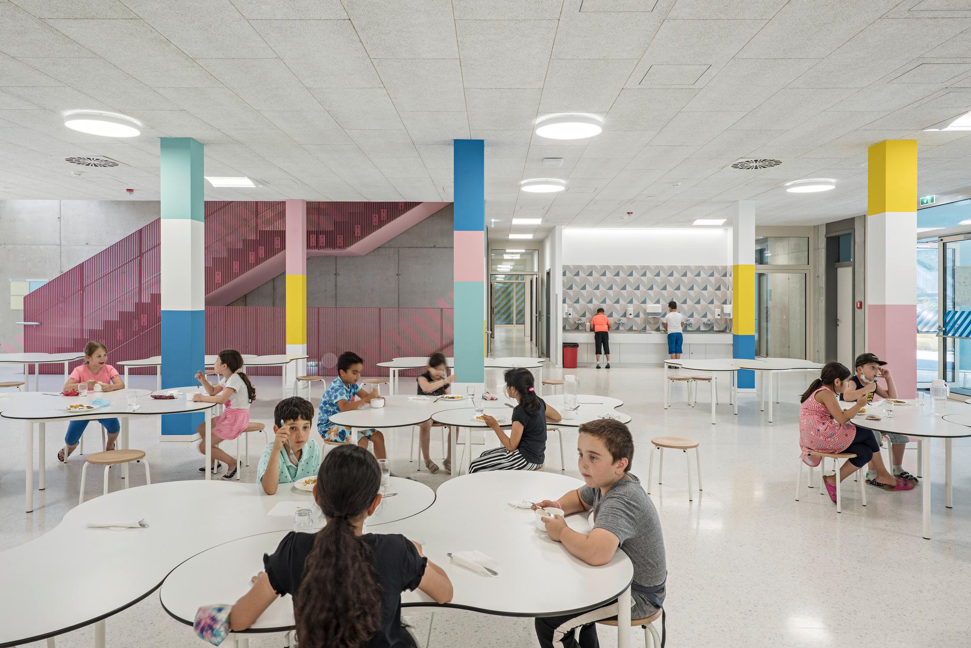 Längenfeldgasse Primary and Vocational School - image 2