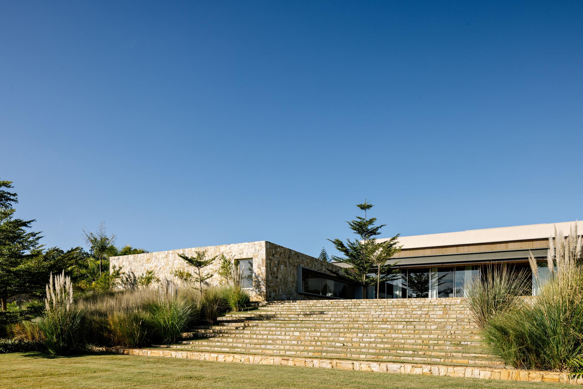 Fazenda da Grama Residence - image 4