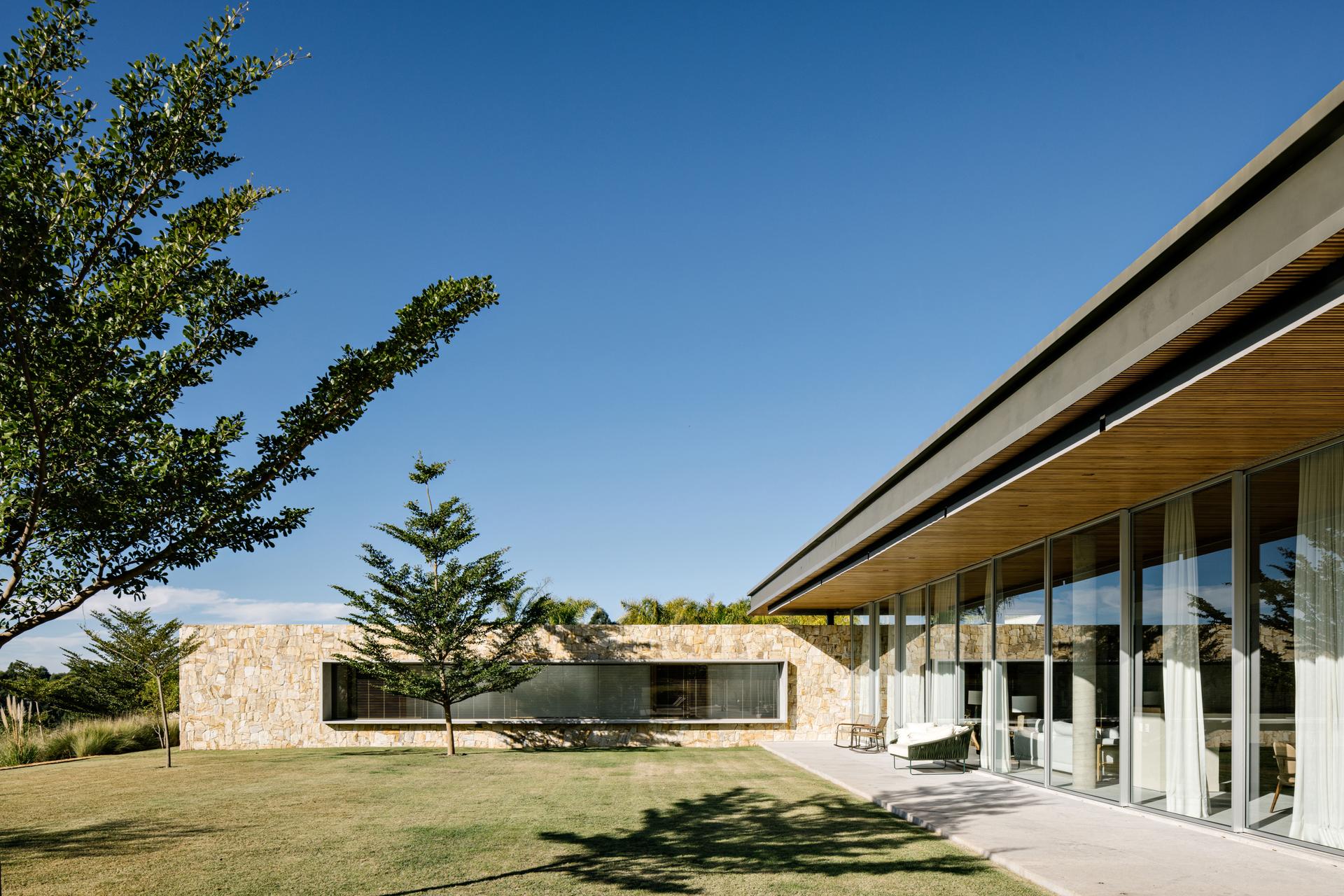 Fazenda da Grama Residence - image 6