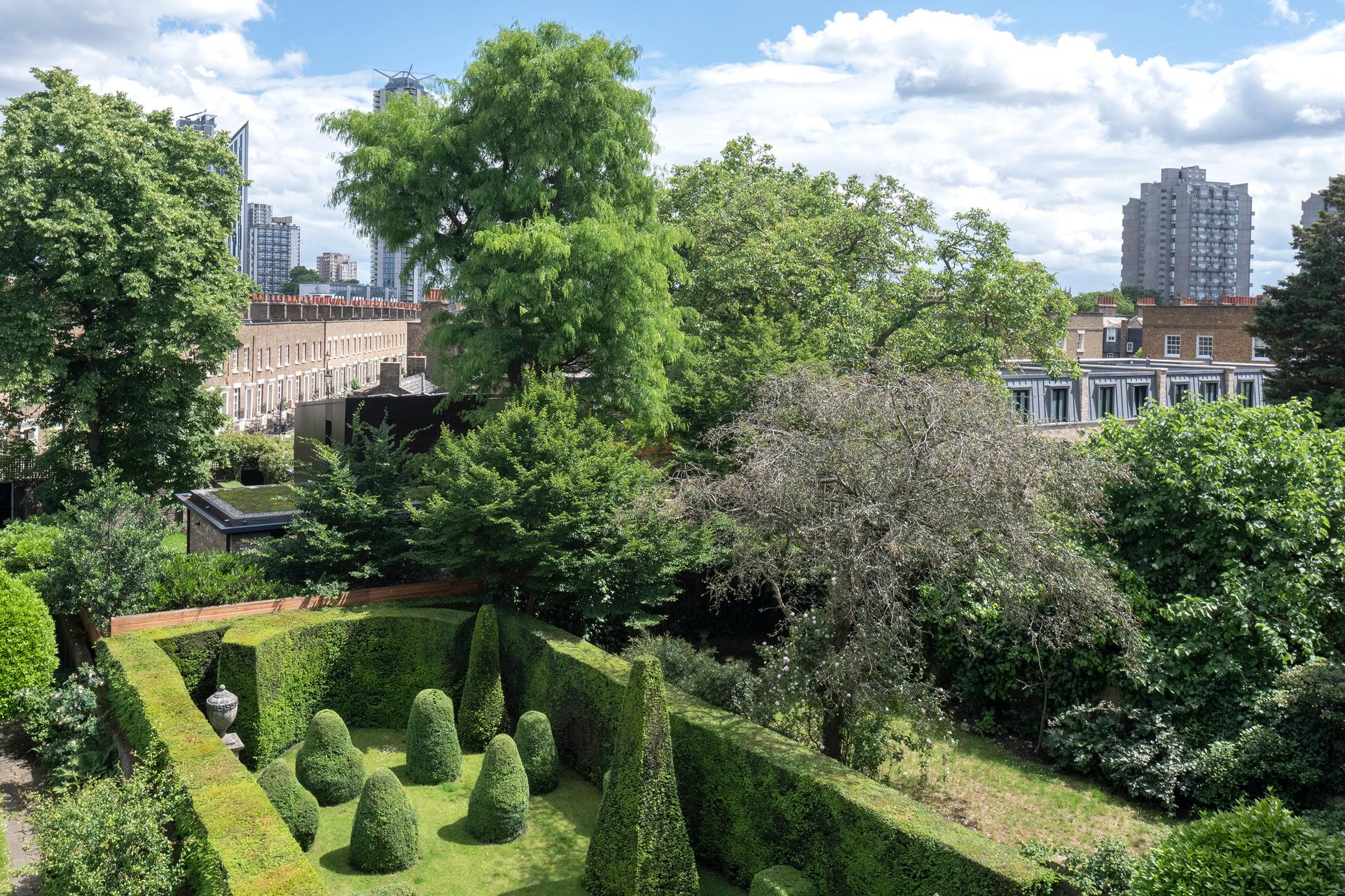 Walcot Square mews - image 5