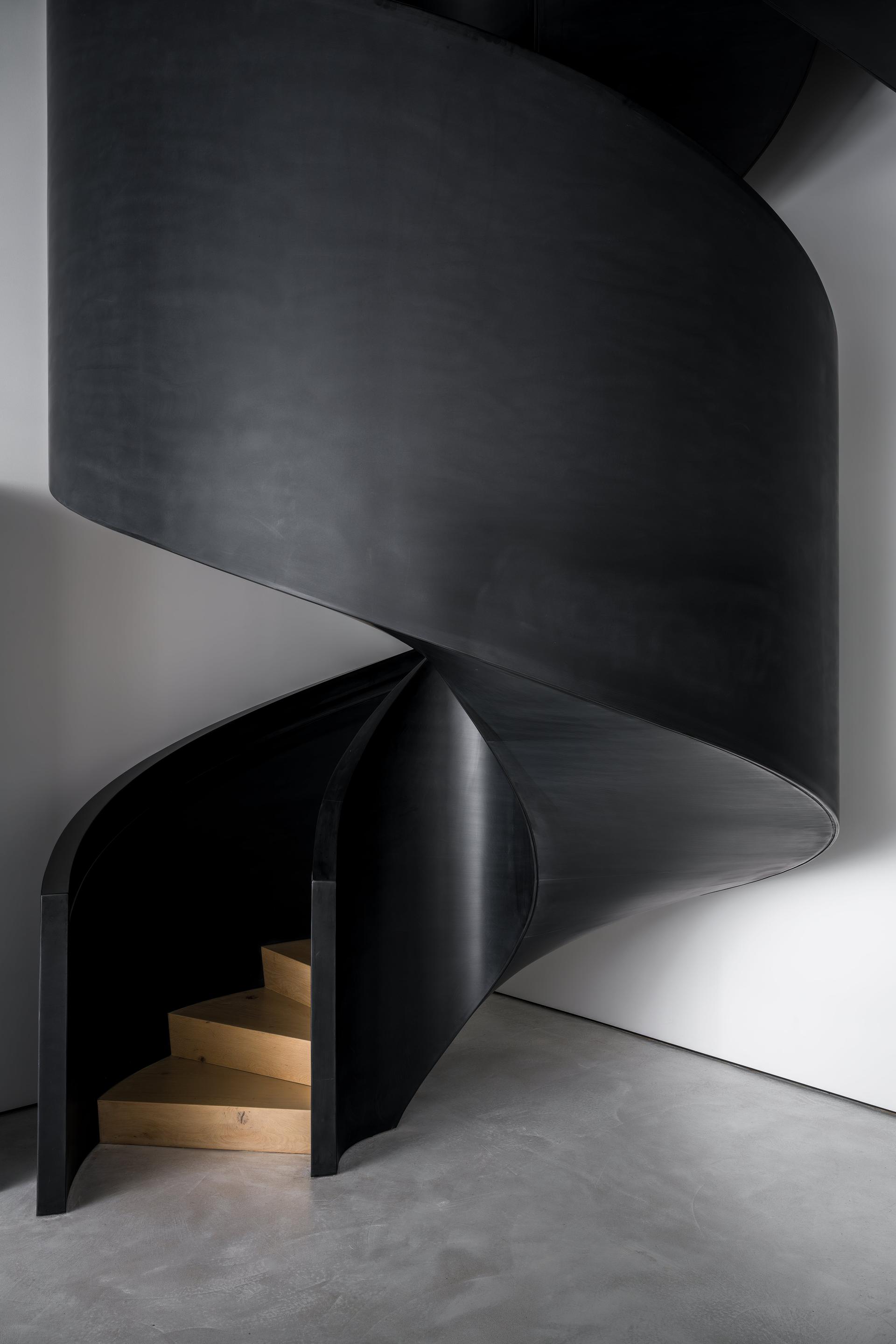 Empire Loft - image 17