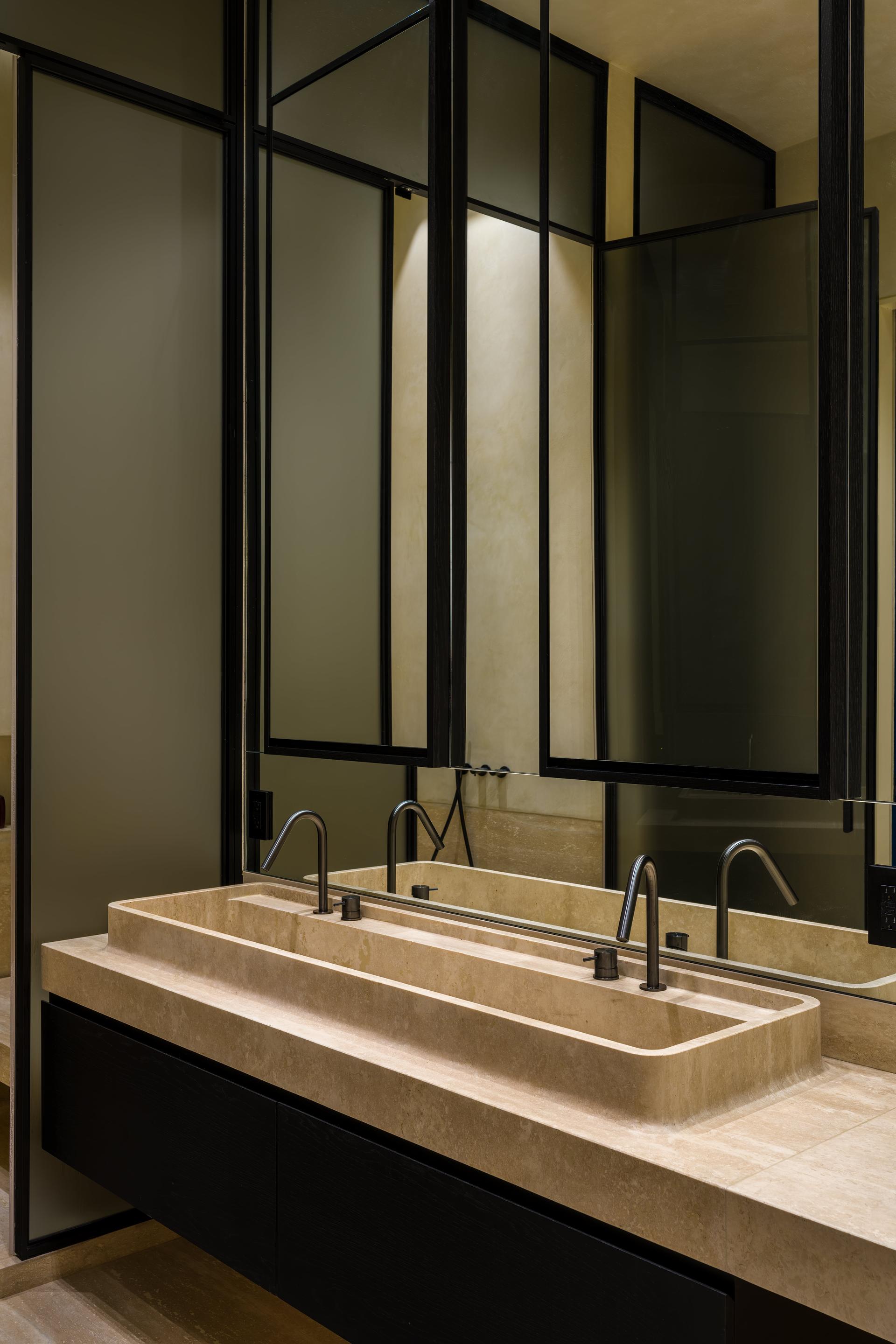Empire Loft - image 13