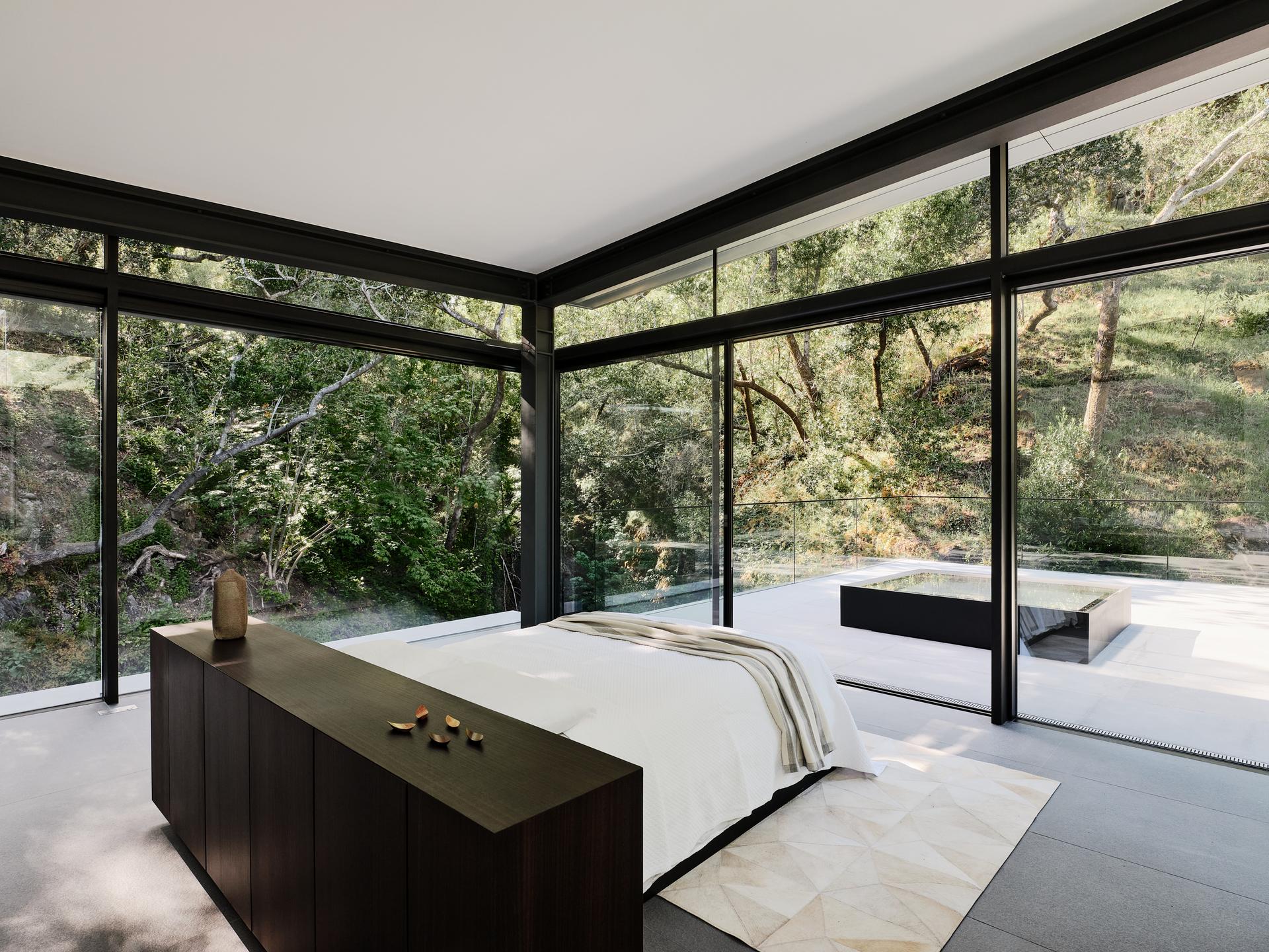 Suspension House - image 11