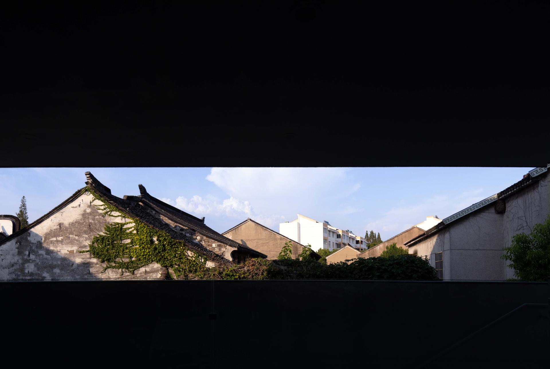 Bache Community Center - image 20