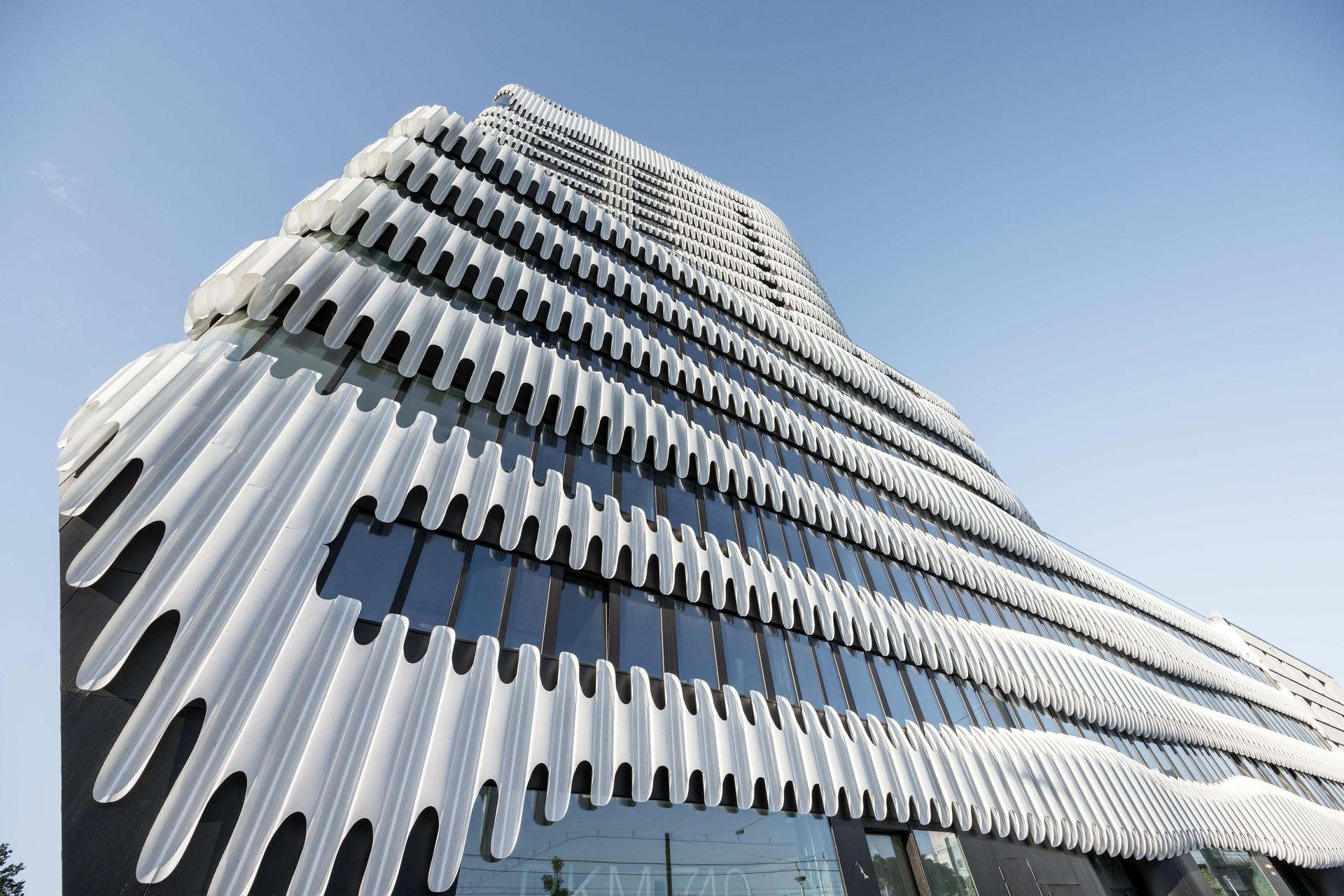 ZIPPER - RKM 740 Tower - image 5
