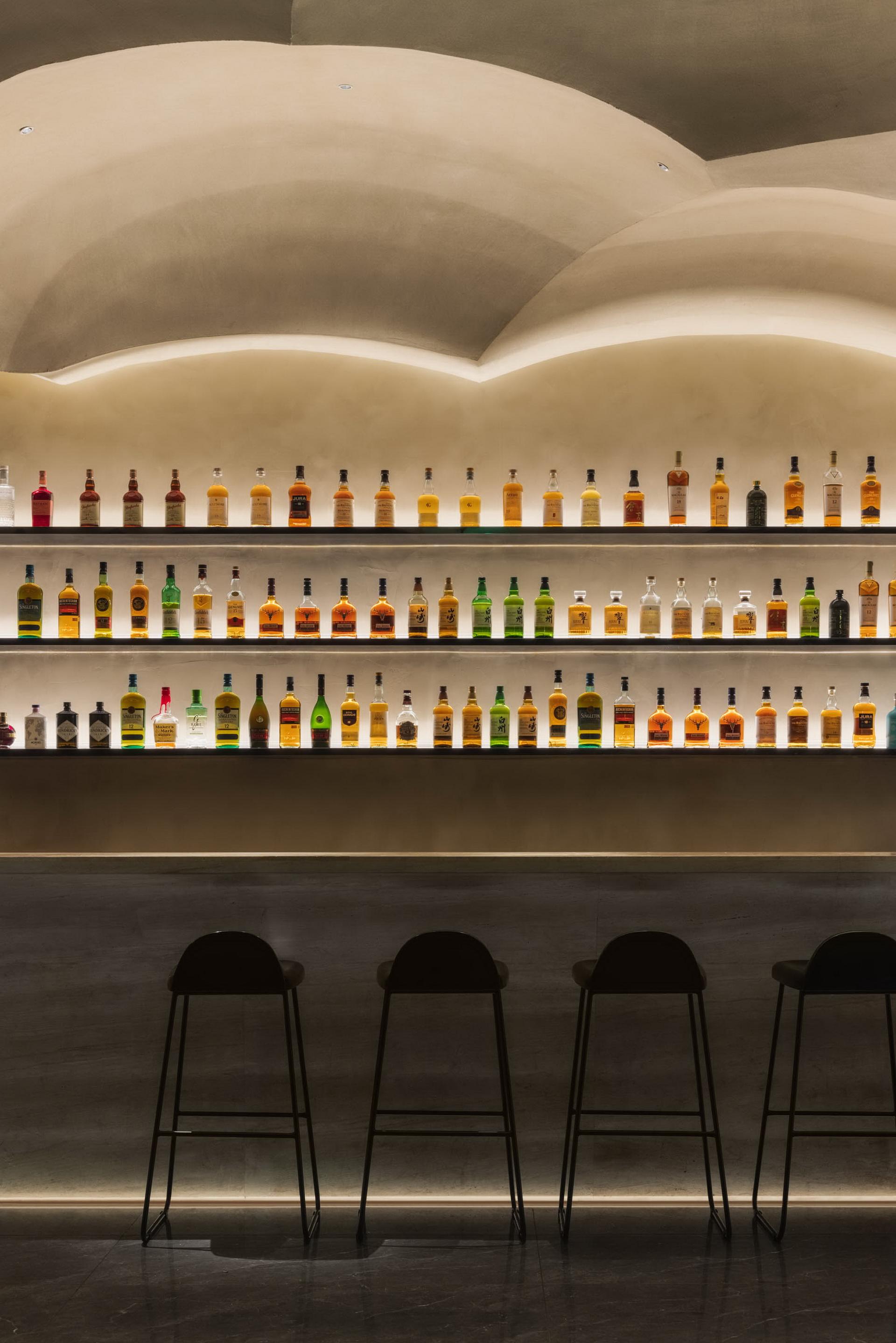 Tarentum Bar & Restaurant - image 11