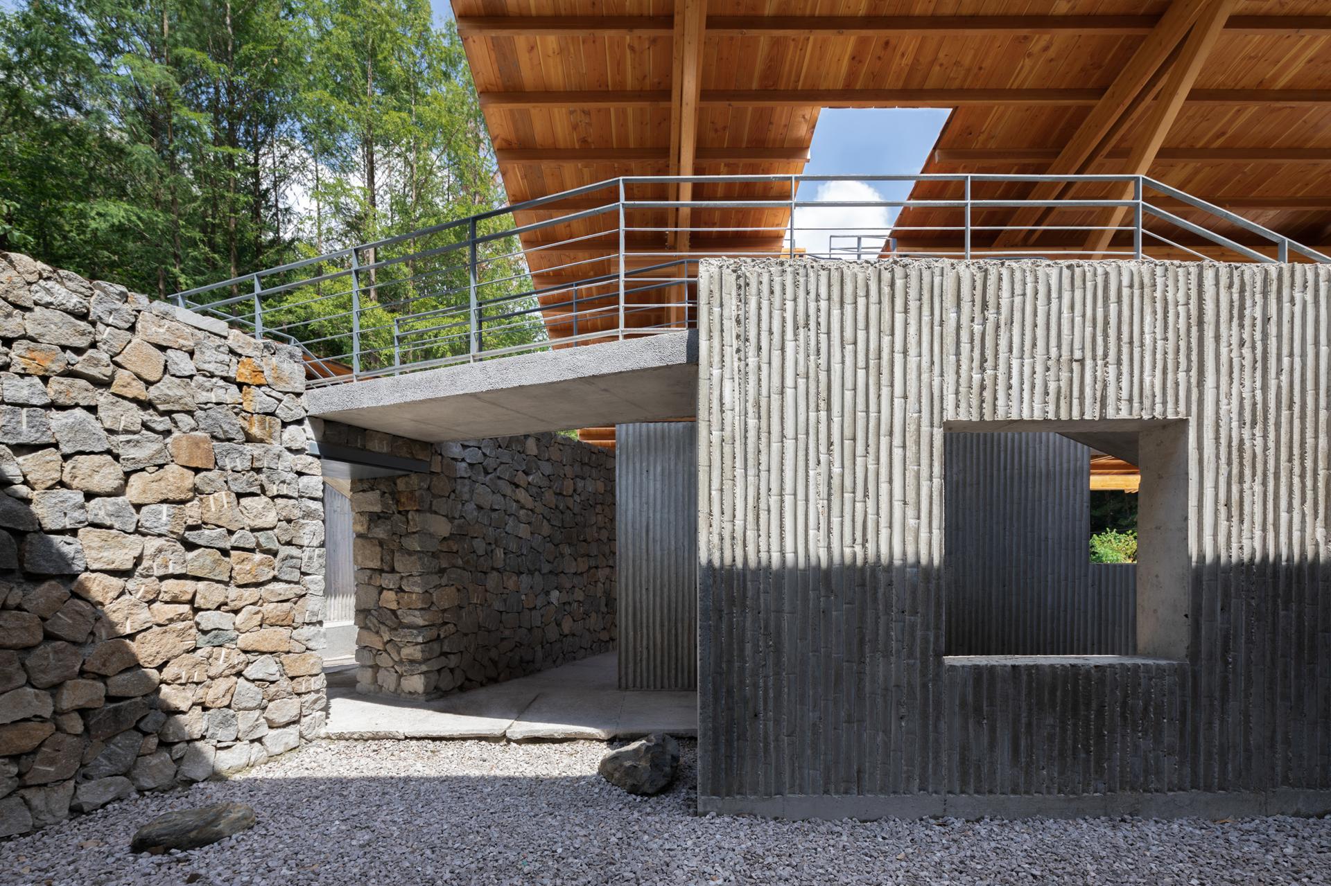 Multi-functional reception center in Liuba Wayogou - image 8
