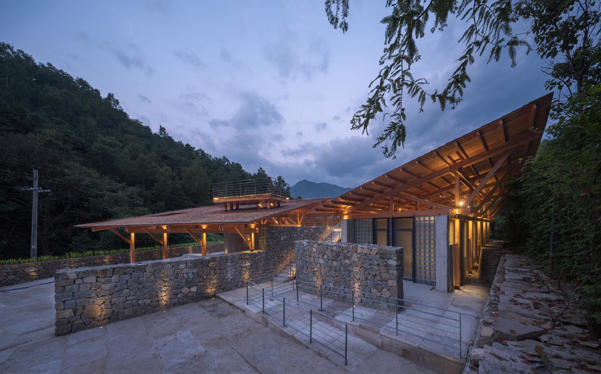 Multi-functional reception center in Liuba Wayogou