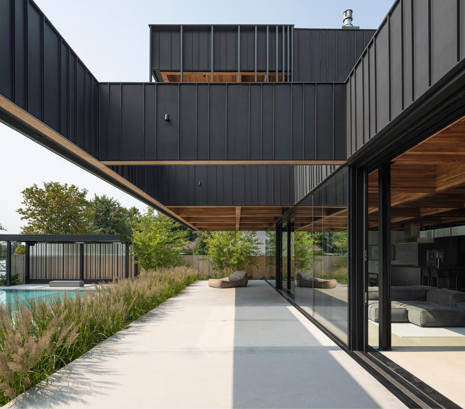 Terrebonne Residence - image 5