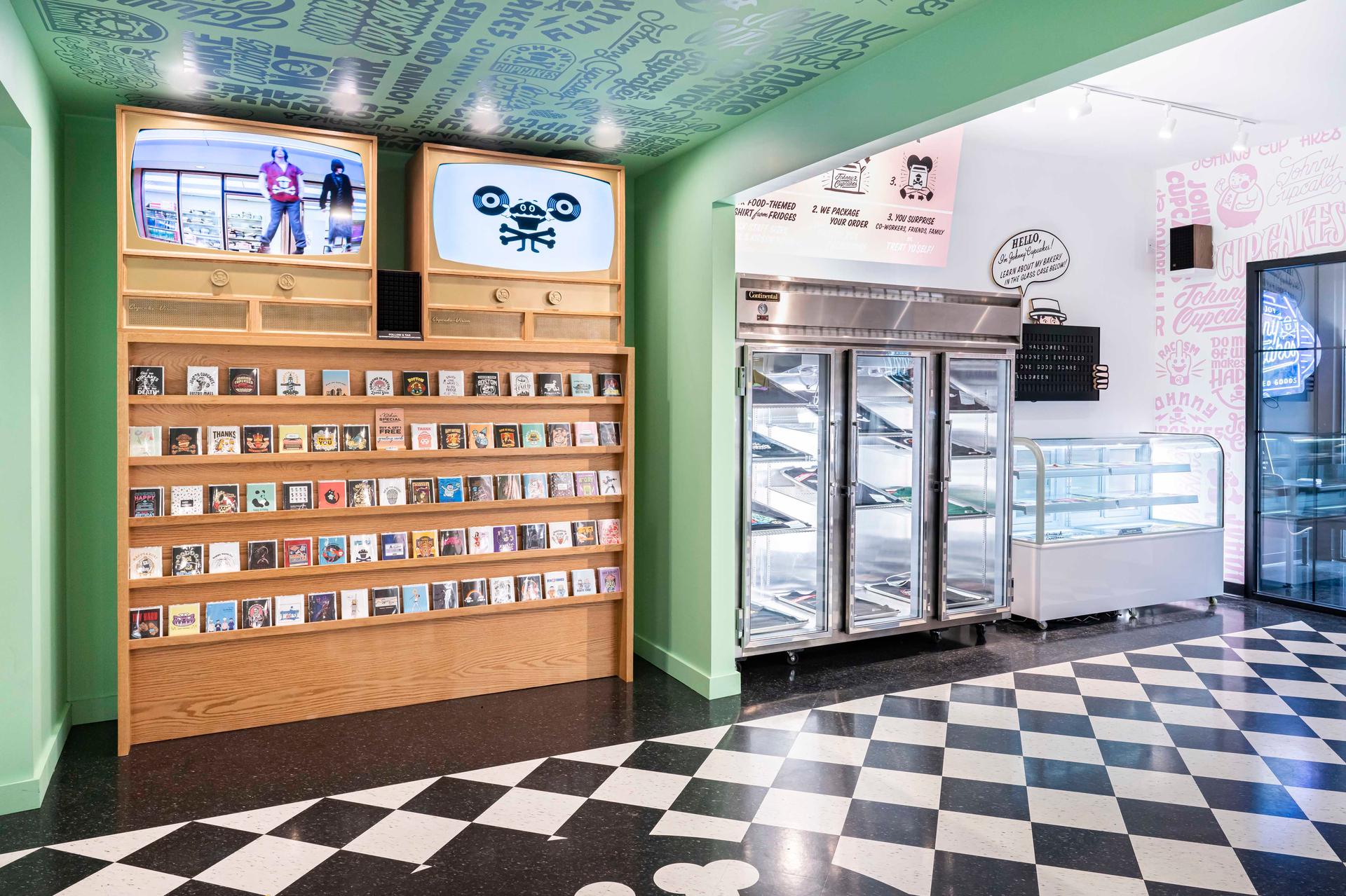 Johnny Cupcakes - image 19