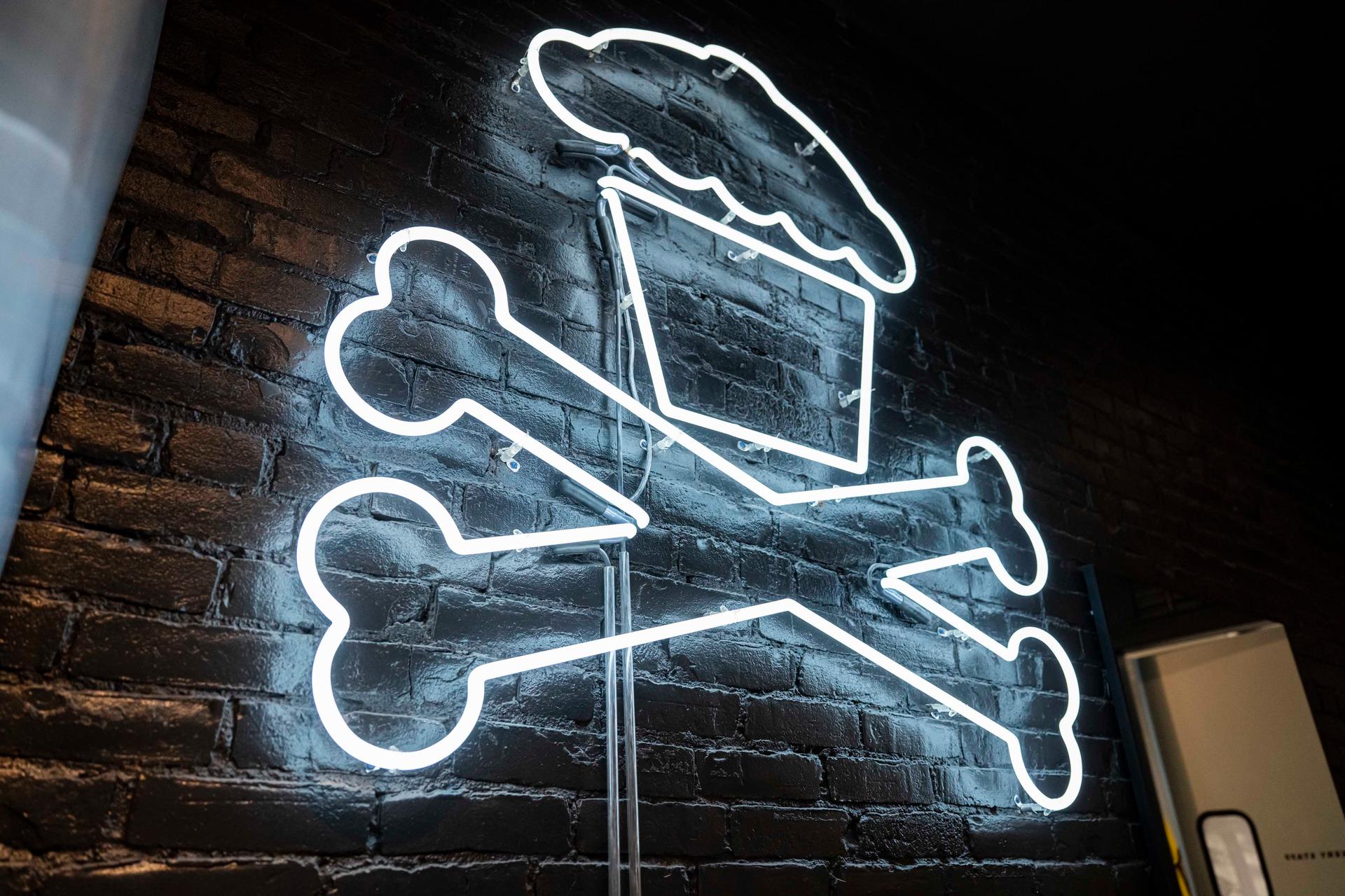 Johnny Cupcakes - image 25
