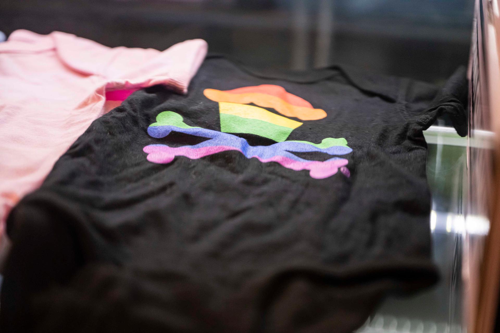 Johnny Cupcakes - image 39