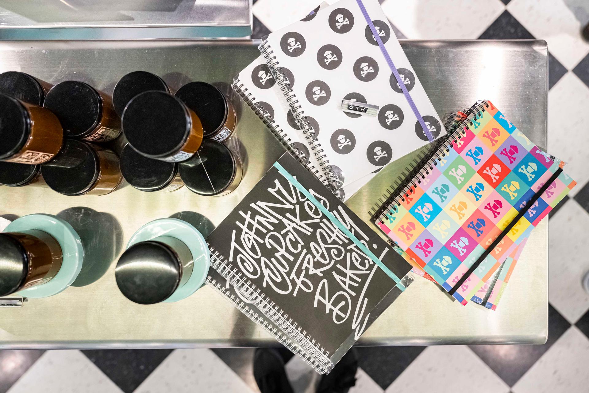 Johnny Cupcakes - image 40