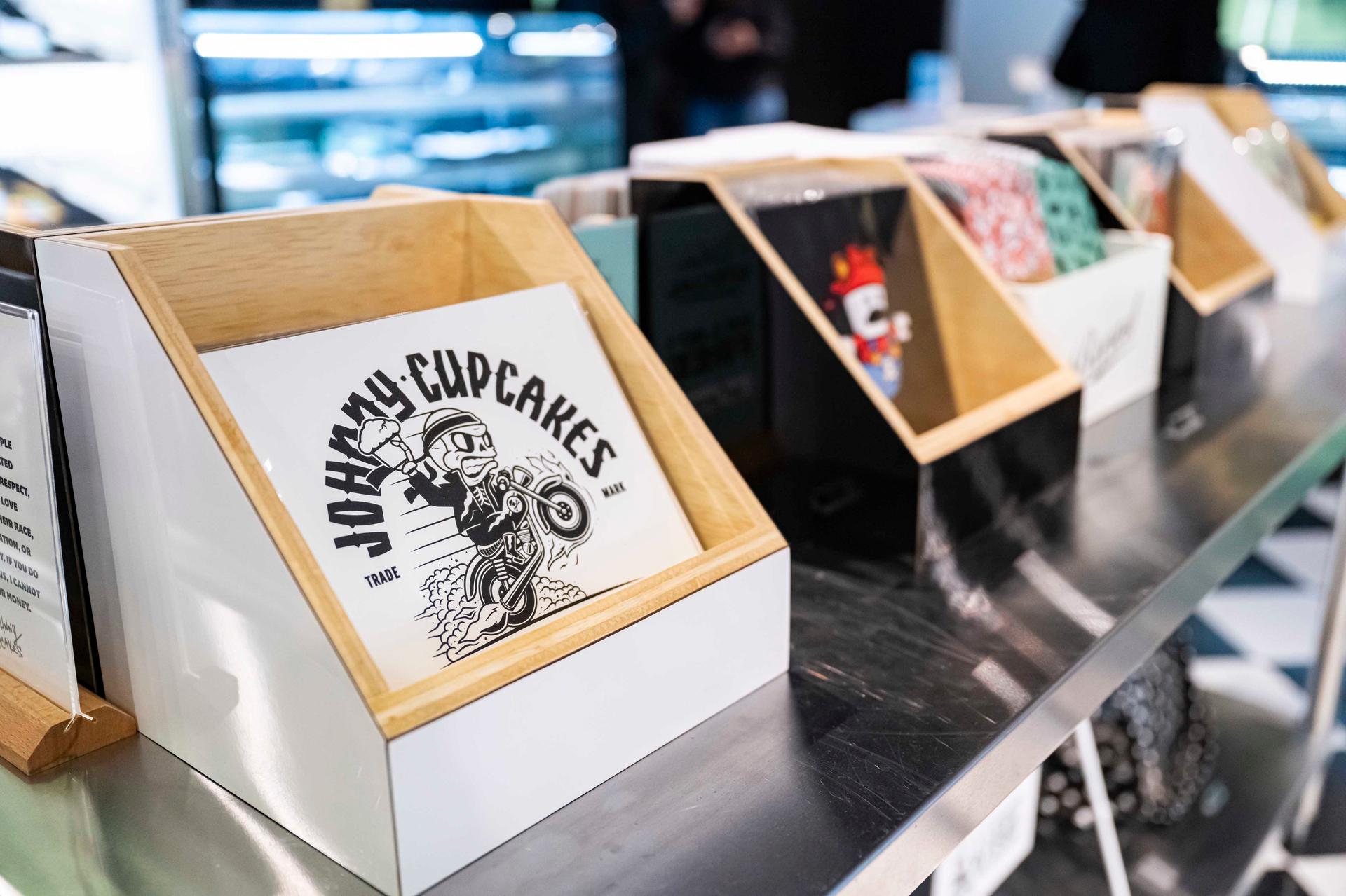 Johnny Cupcakes - image 44