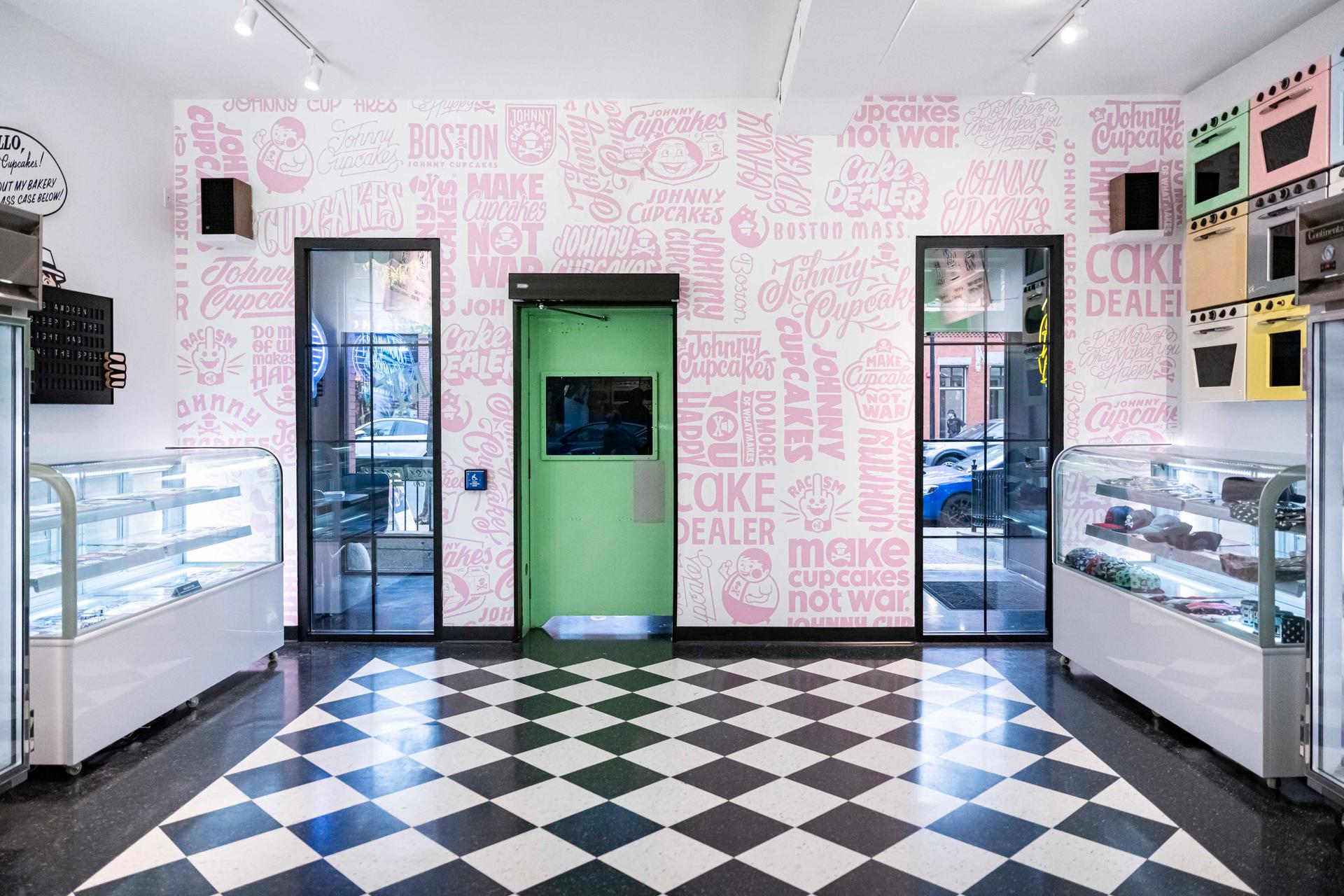 Johnny Cupcakes - image 43