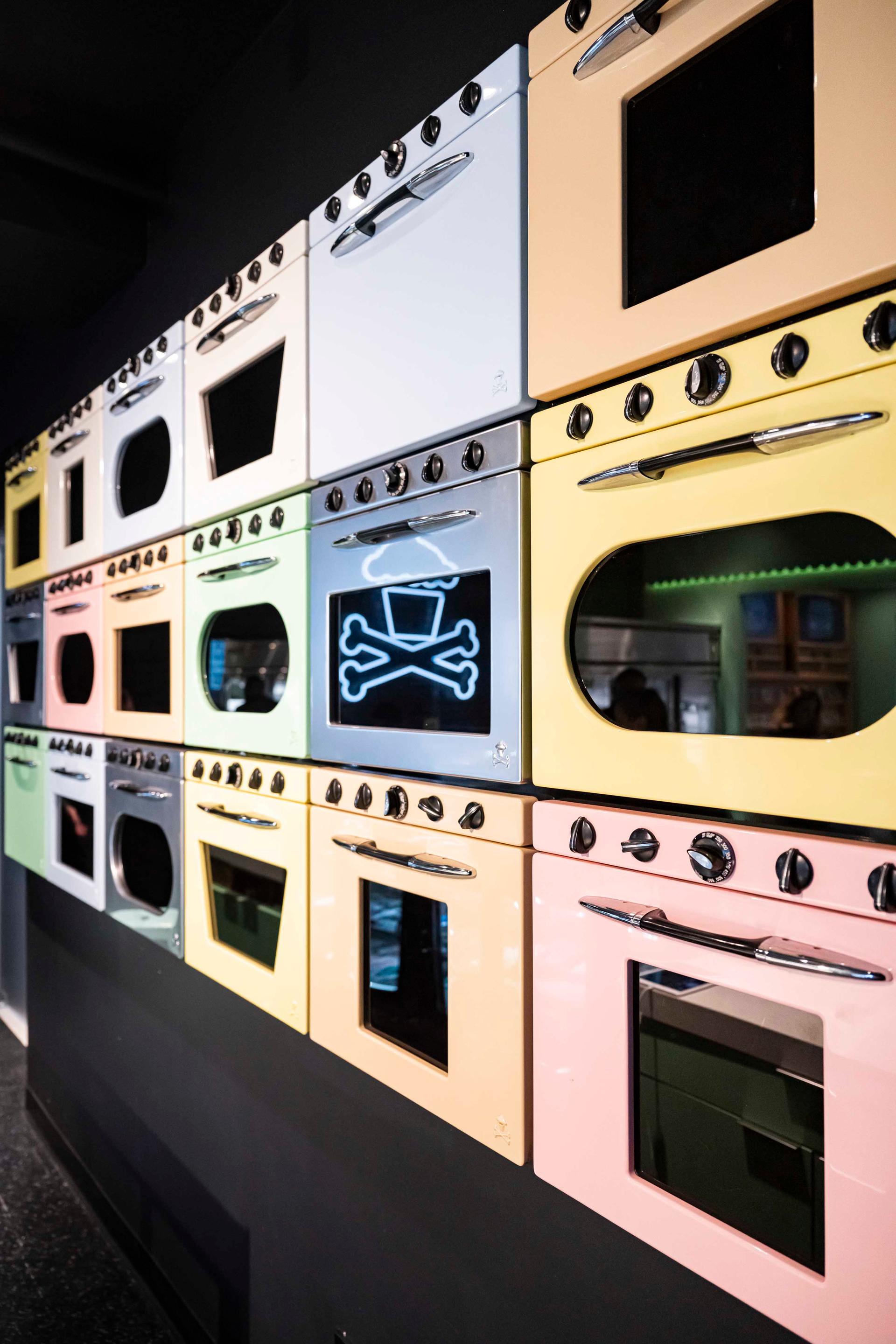Johnny Cupcakes - image 52