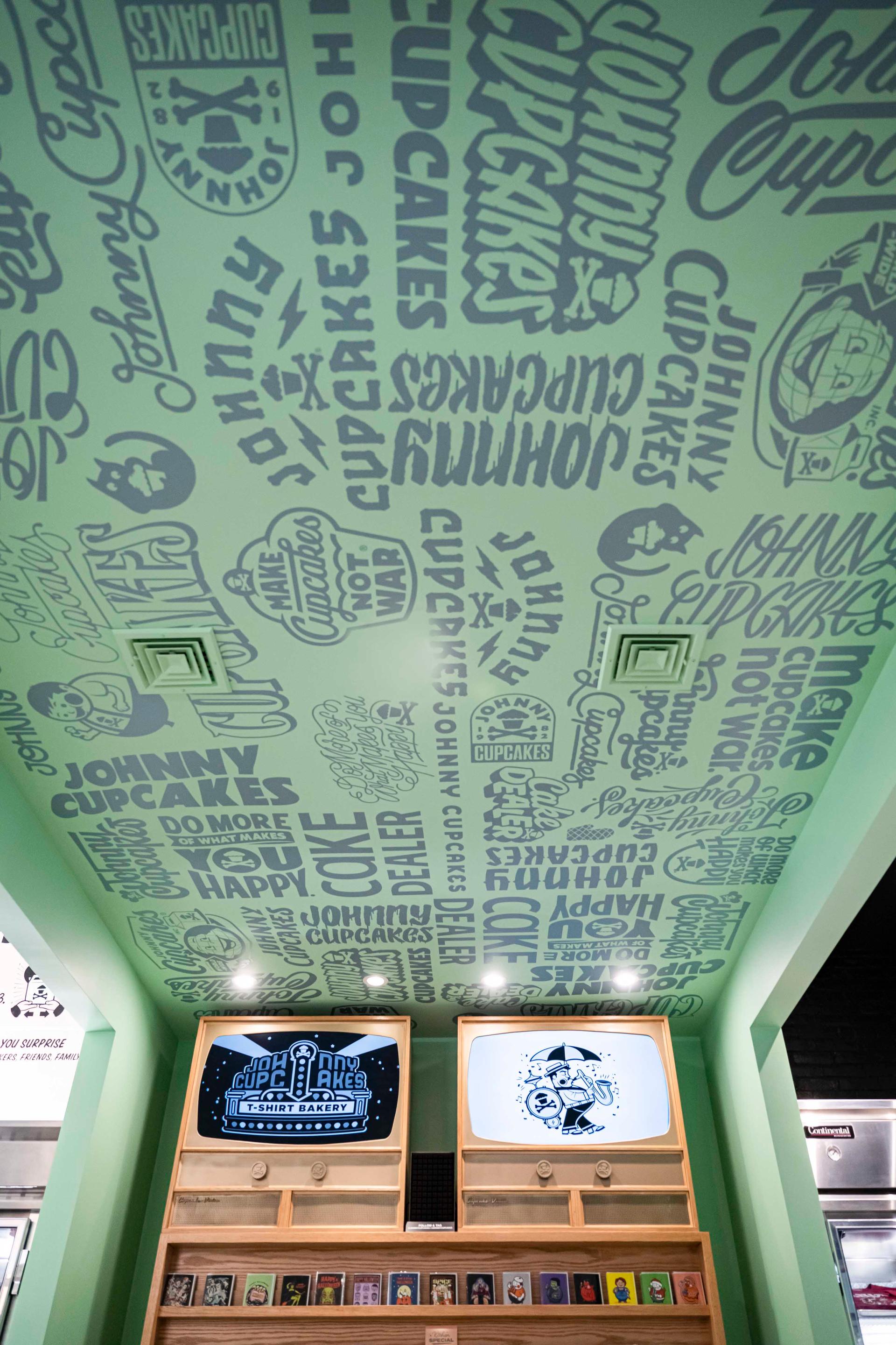 Johnny Cupcakes - image 73