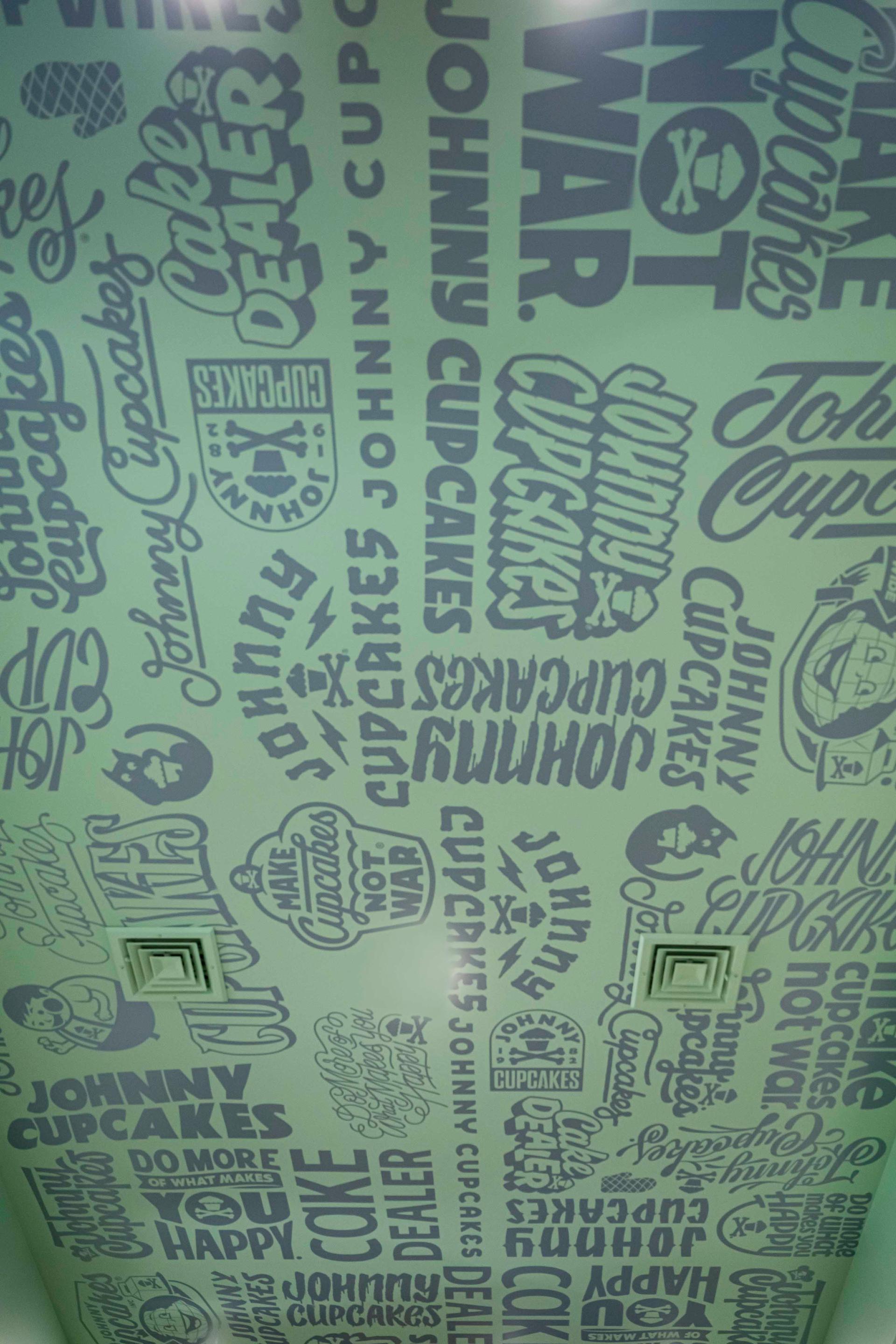 Johnny Cupcakes - image 74