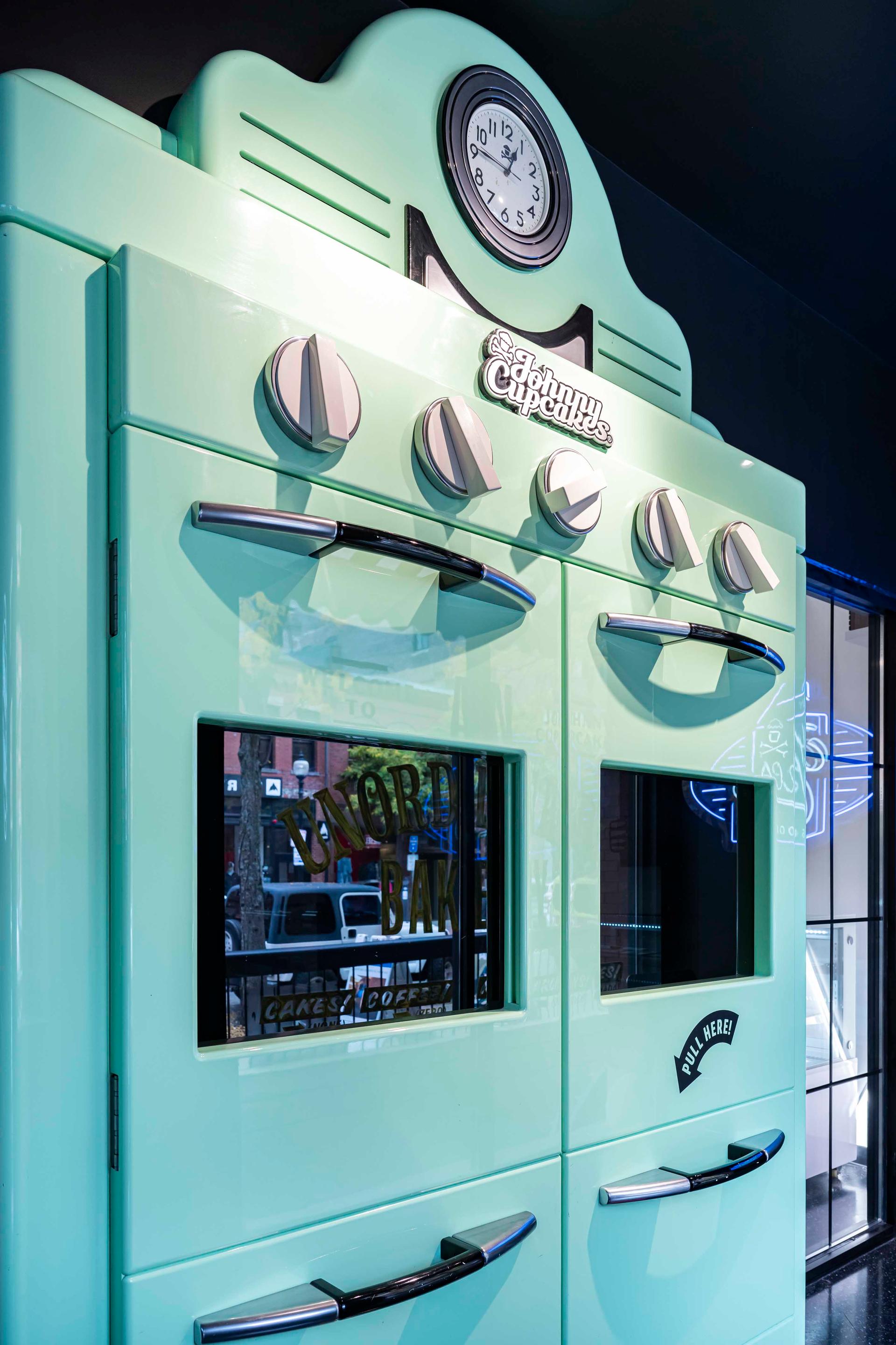 Johnny Cupcakes - image 76