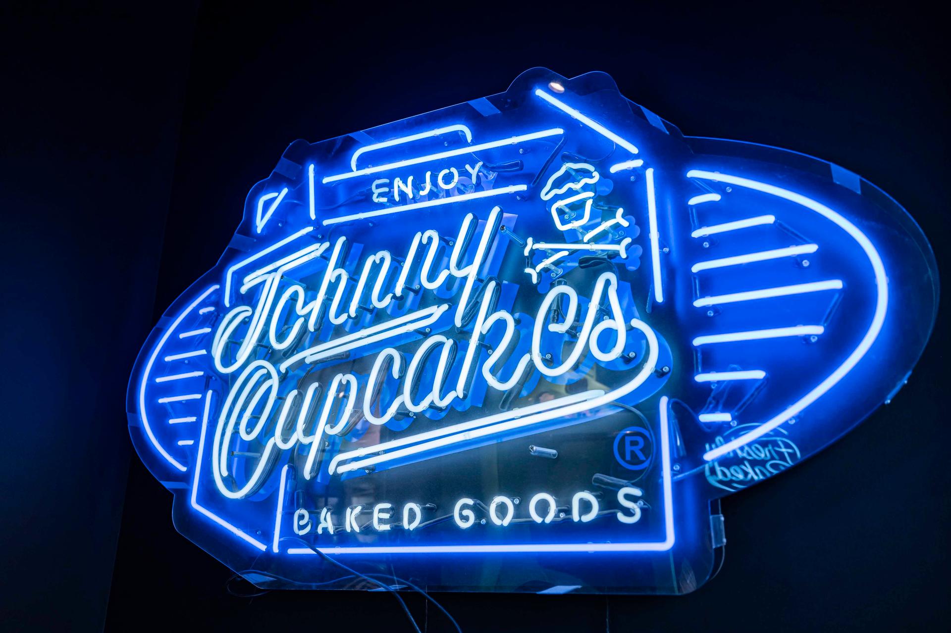 Johnny Cupcakes - image 90