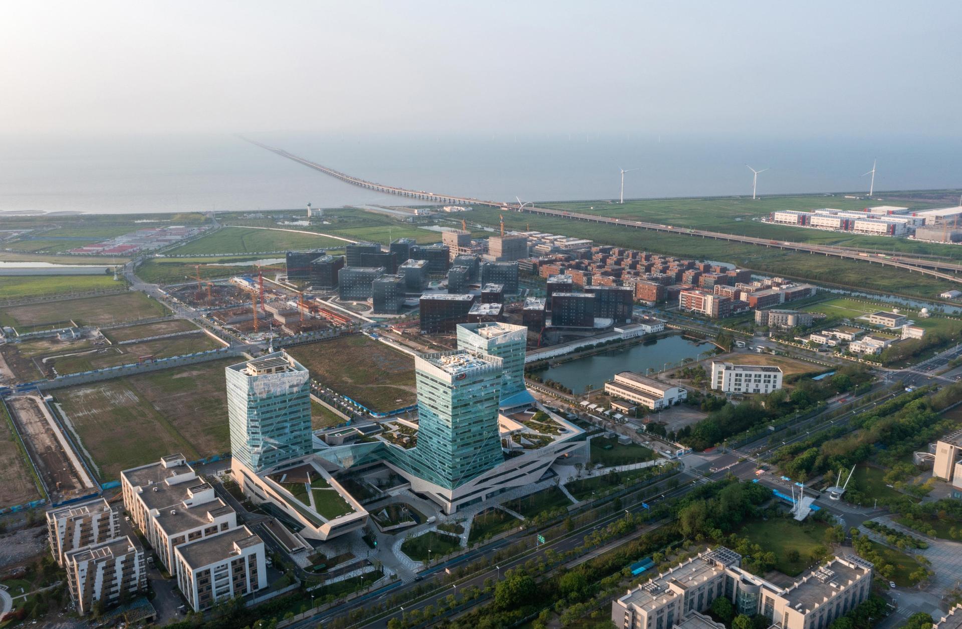 Lingang Science & Technology City - image 10