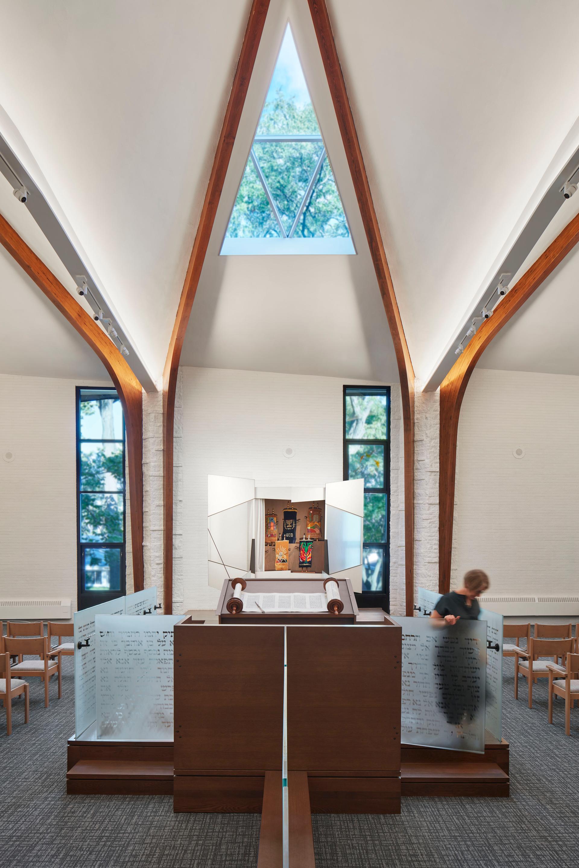 Skokie Valley Synagogue - image 4