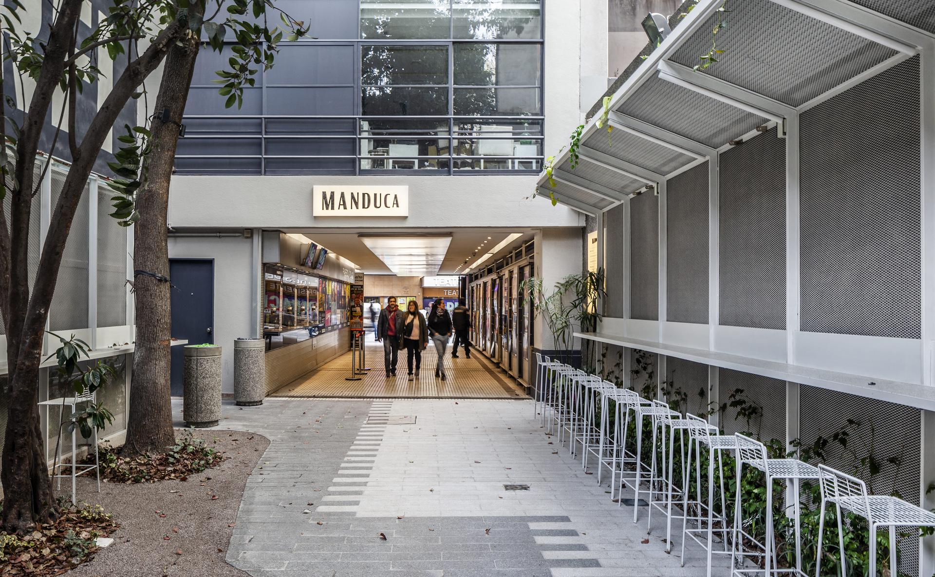 Manduca Market - image 5