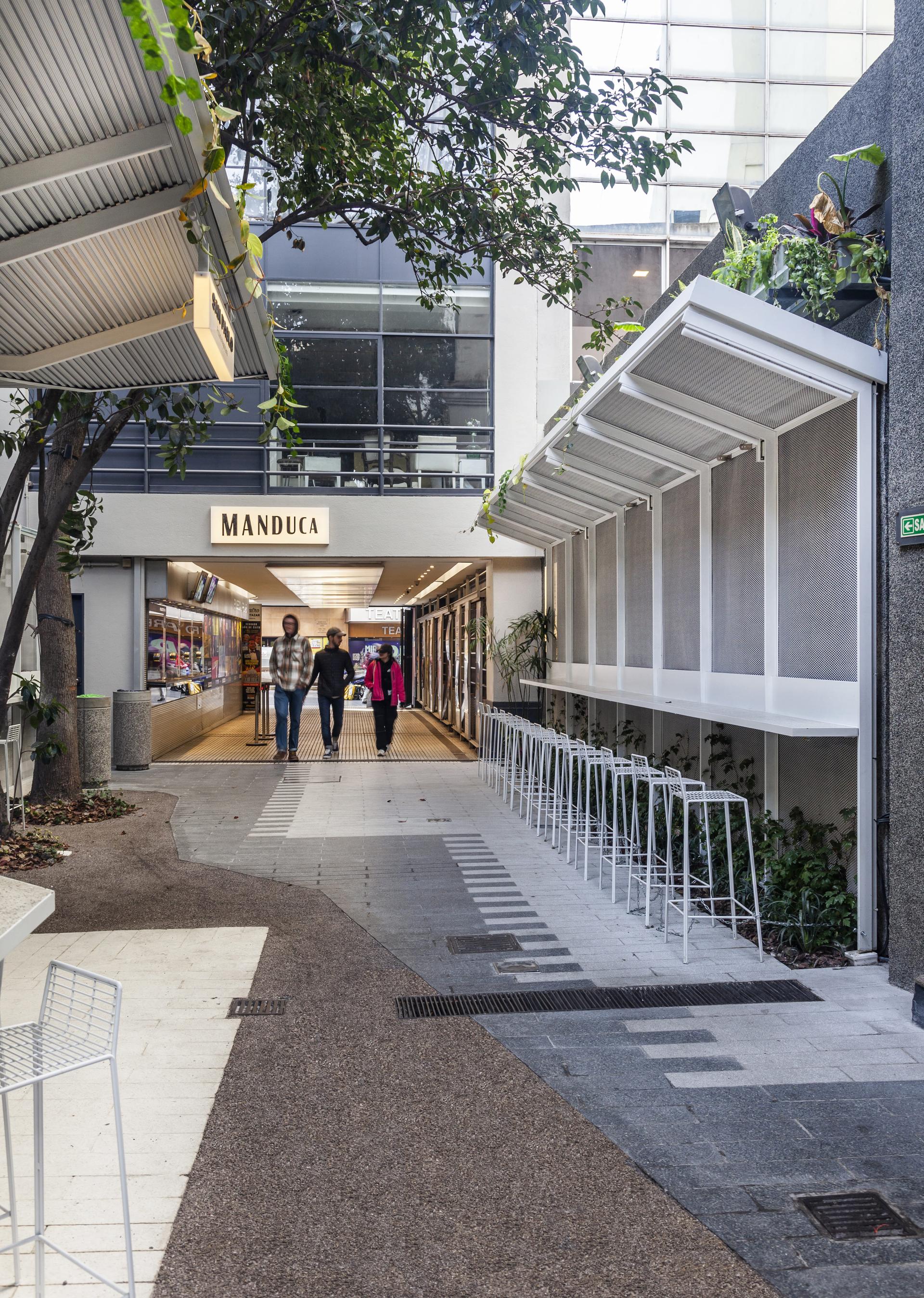 Manduca Market - image 11