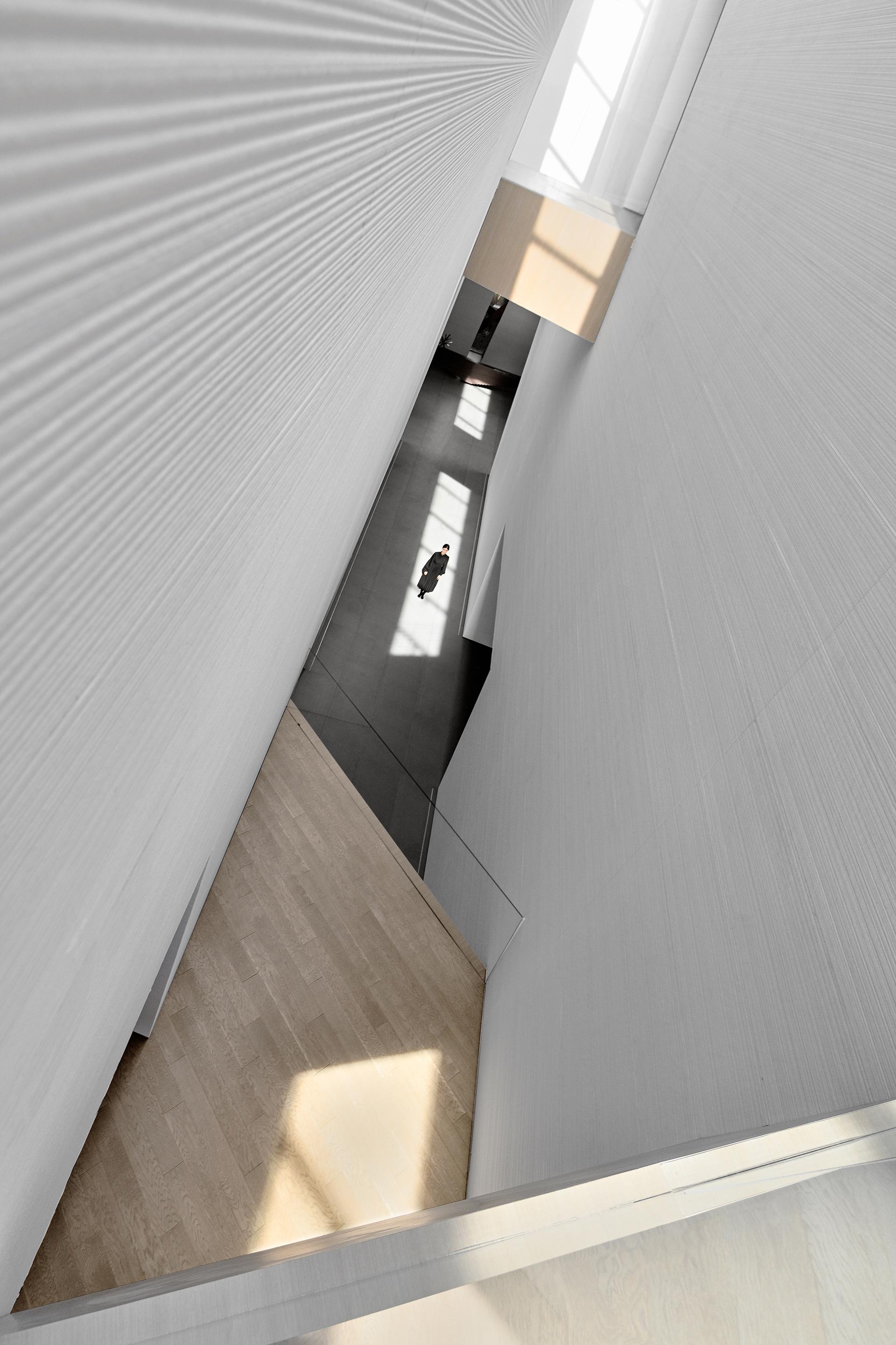 Changchun Poly City Sales Center, China by JAMES LIANG & ASSOCIATES LIMITED - image 2
