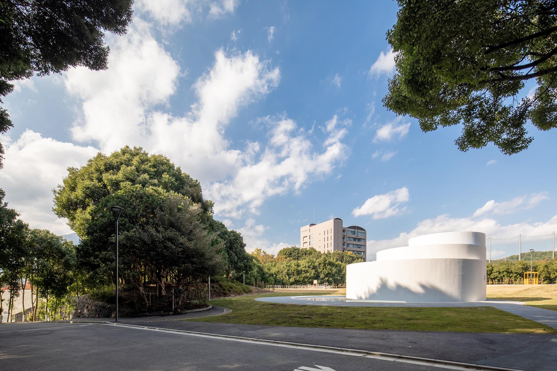 Plaza_Circle - image 12