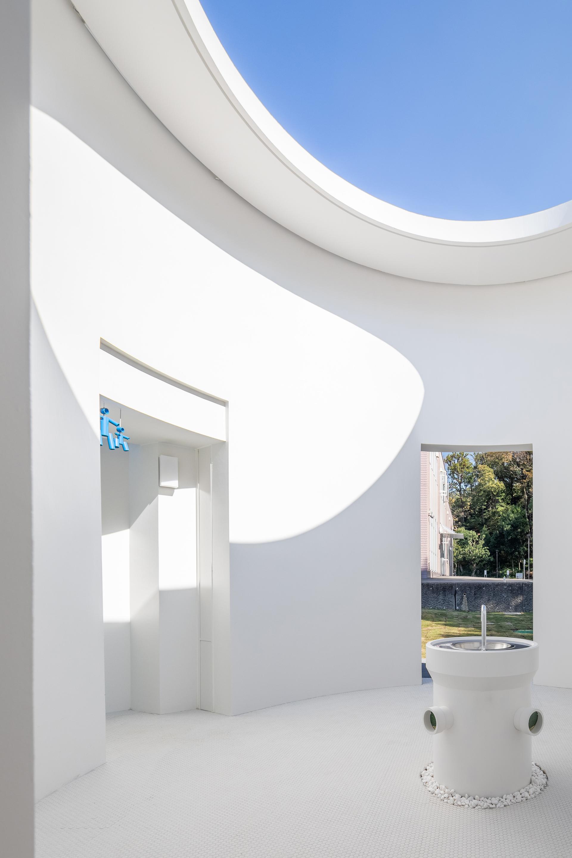 Plaza_Circle - image 24