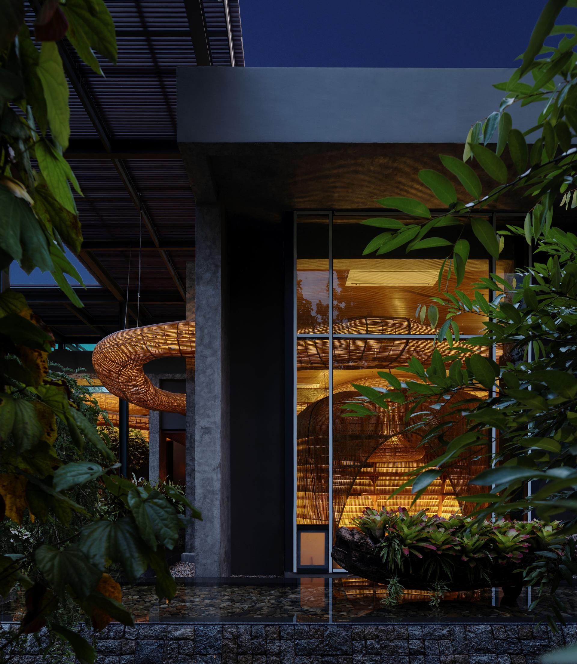 Art Gallery Chiang Mai - image 4