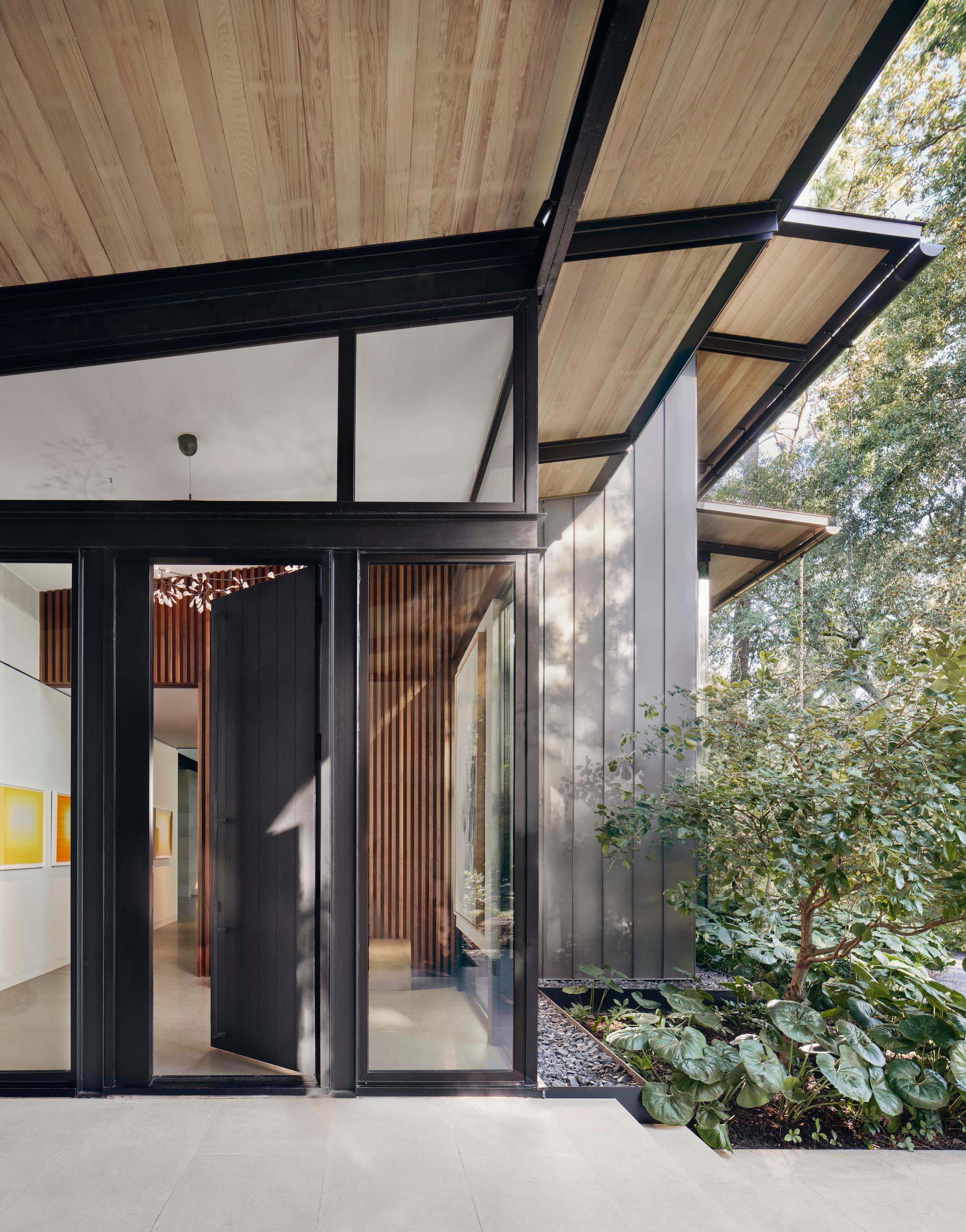 Bridge House - image 4