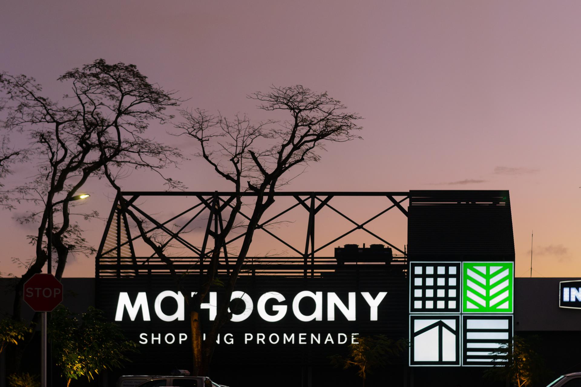 Mahogany Shopping Promenade - image 9
