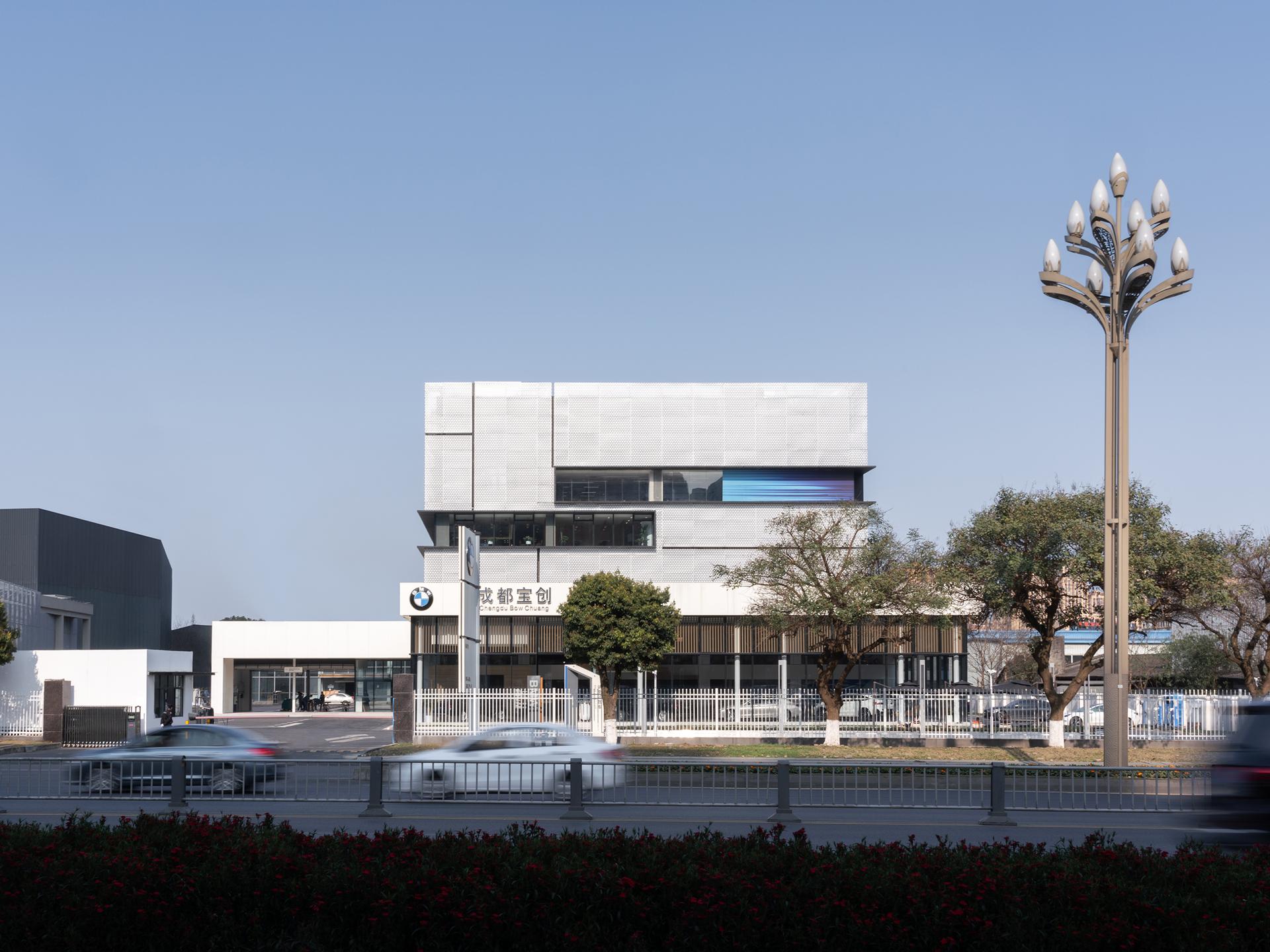 Chengdu BMW Experience Center - image 13