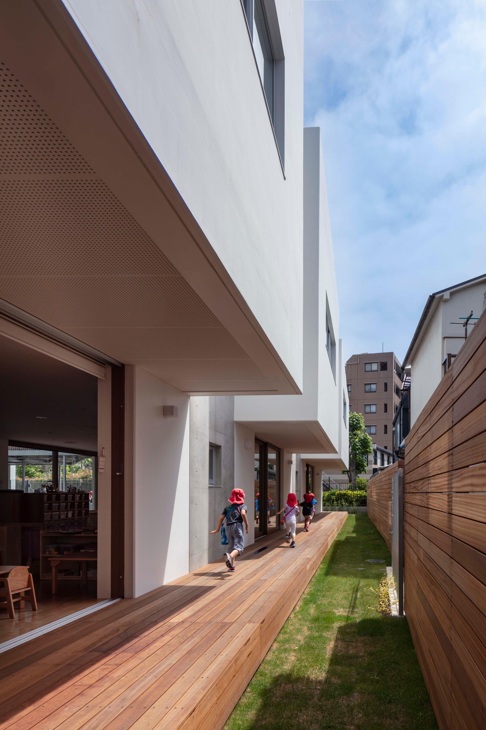 Higashitateishi Nursery school - image 13